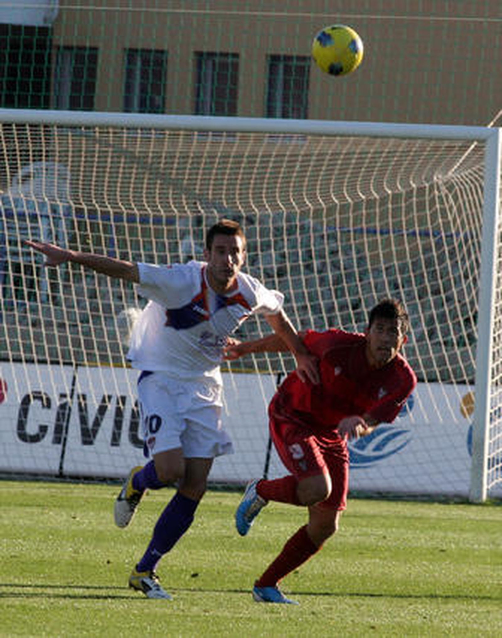 El Córdoba cae estrepitosamente en Guadalajara (3-1). / LOF