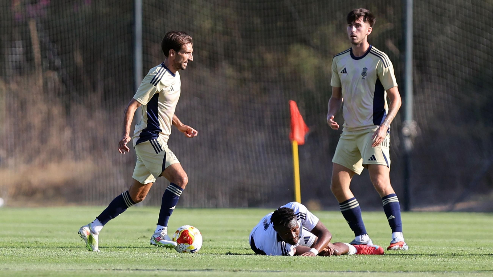 Las imágenes del Recre-Marbella en Montecastillo