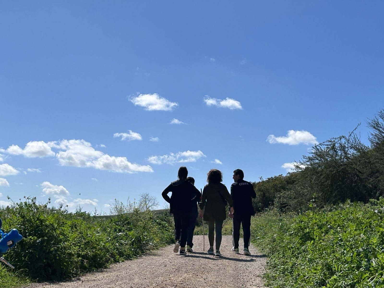 Sendero a las afueras de Jerez imperdible: una venta que da la bienvenida y culmina en una laguna