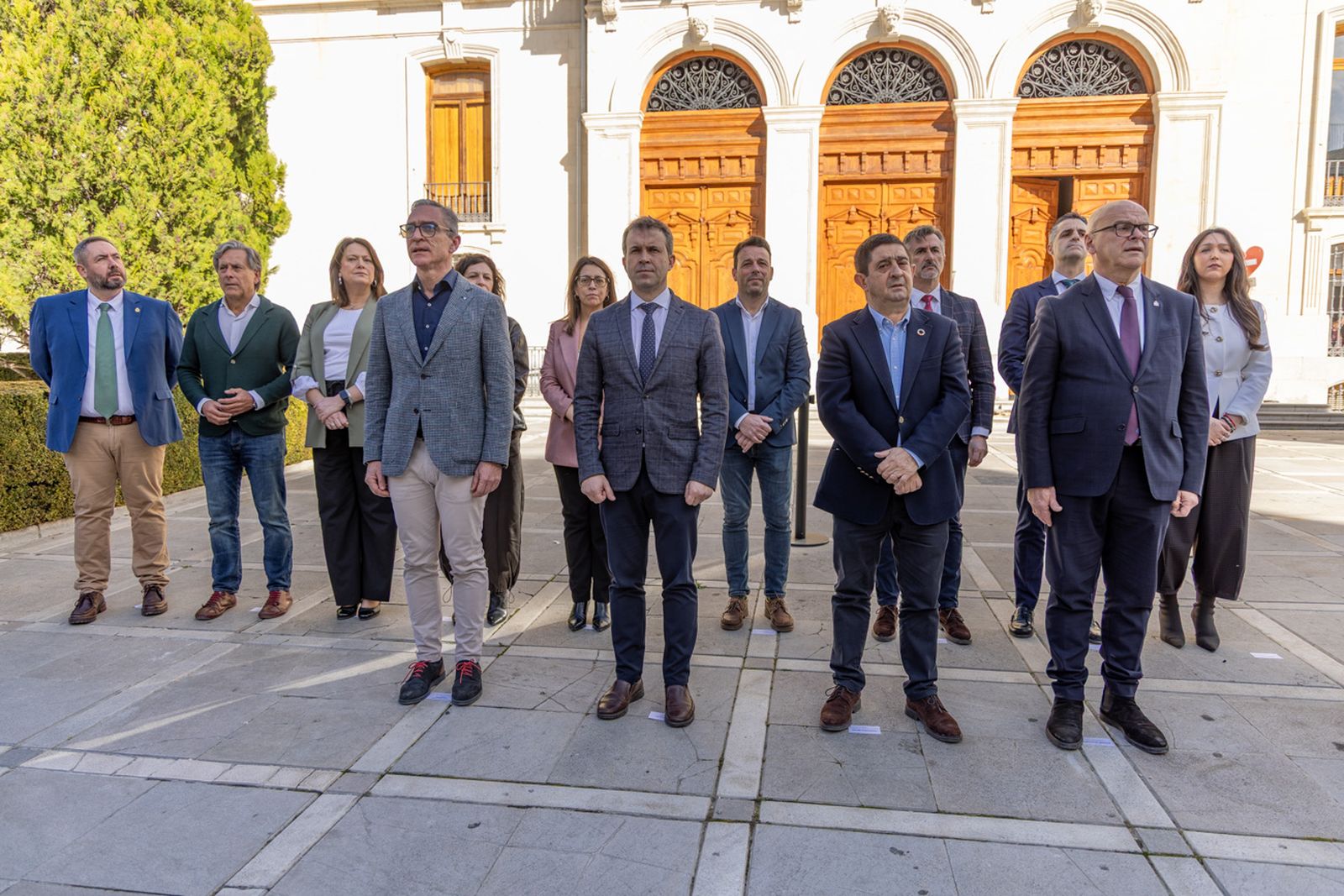 Izado de la Bandera de Andalucía y en un desayuno molinero en Jaén
