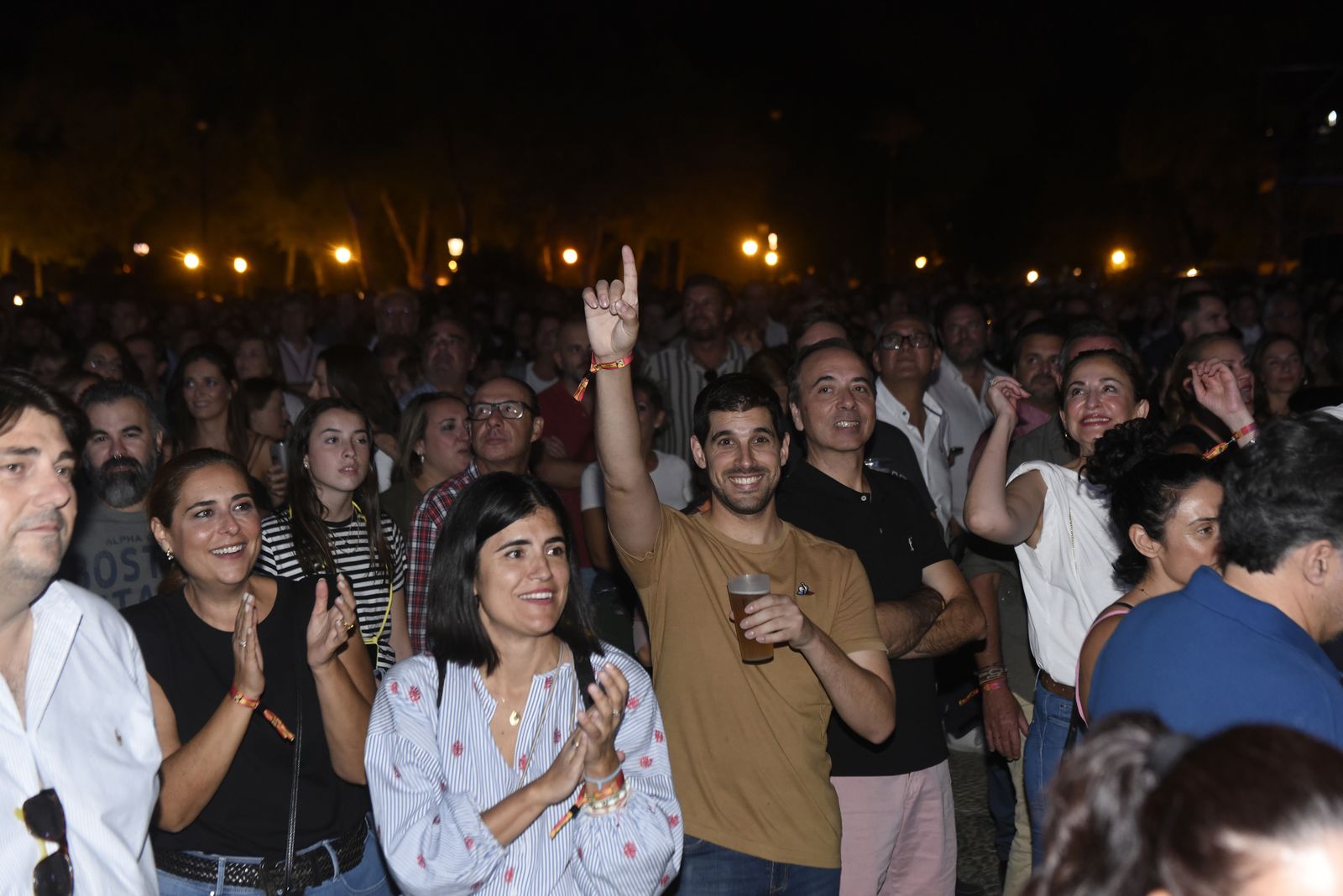 Búscate en el concierto de Seguridad Social y Hombres G de Icónica