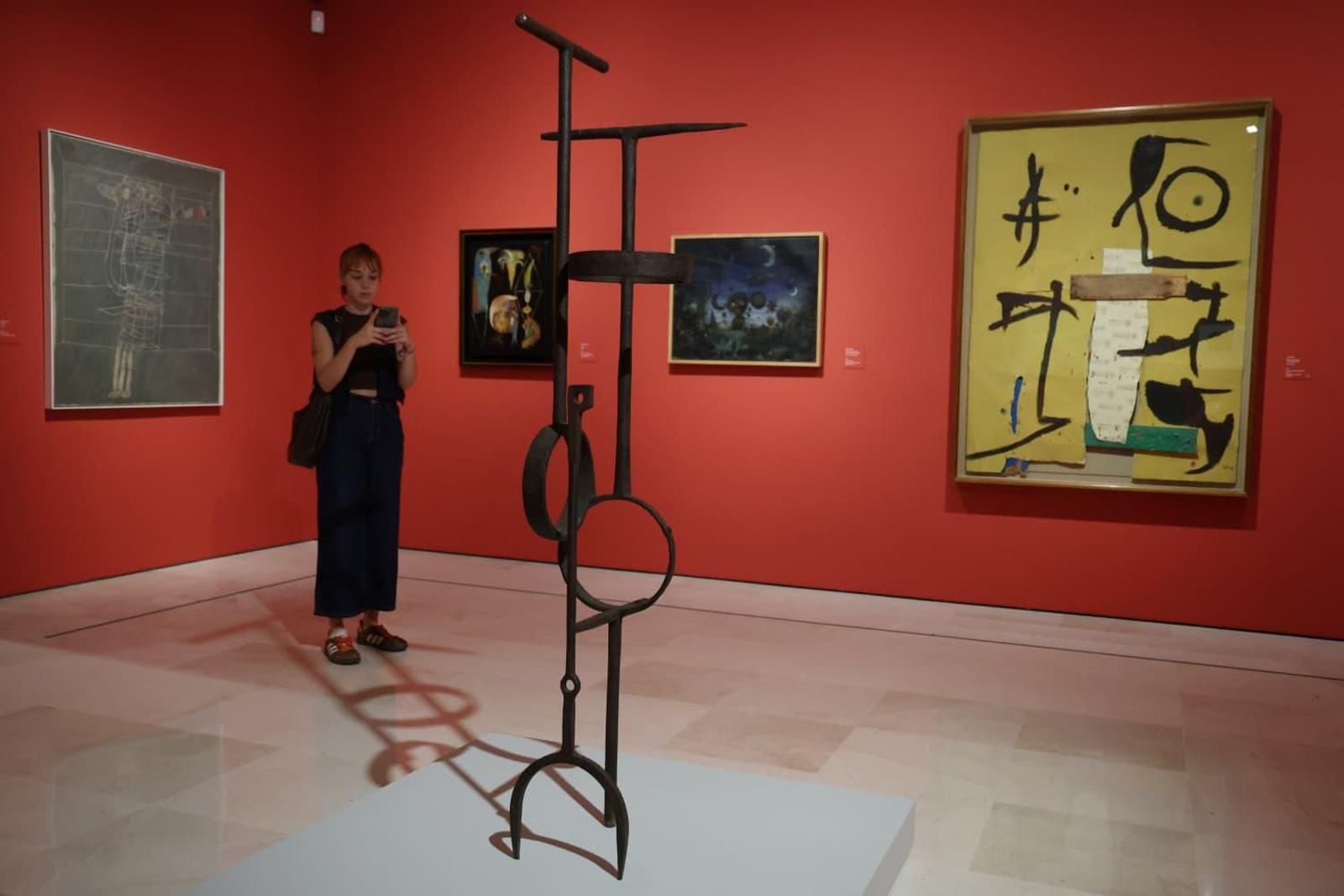 La exposición 'Telúricos y primitivos' en el Museo Thyssen de Málaga, en imágenes