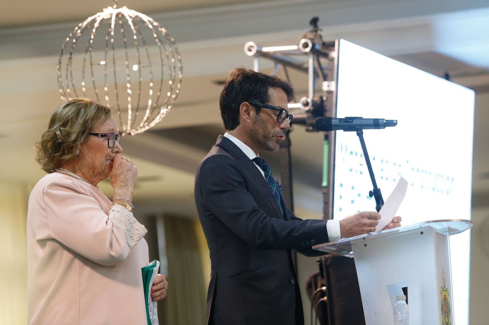 Fotos de la entrega de reconocimientos por el Día de Andalucía en Los Barrios