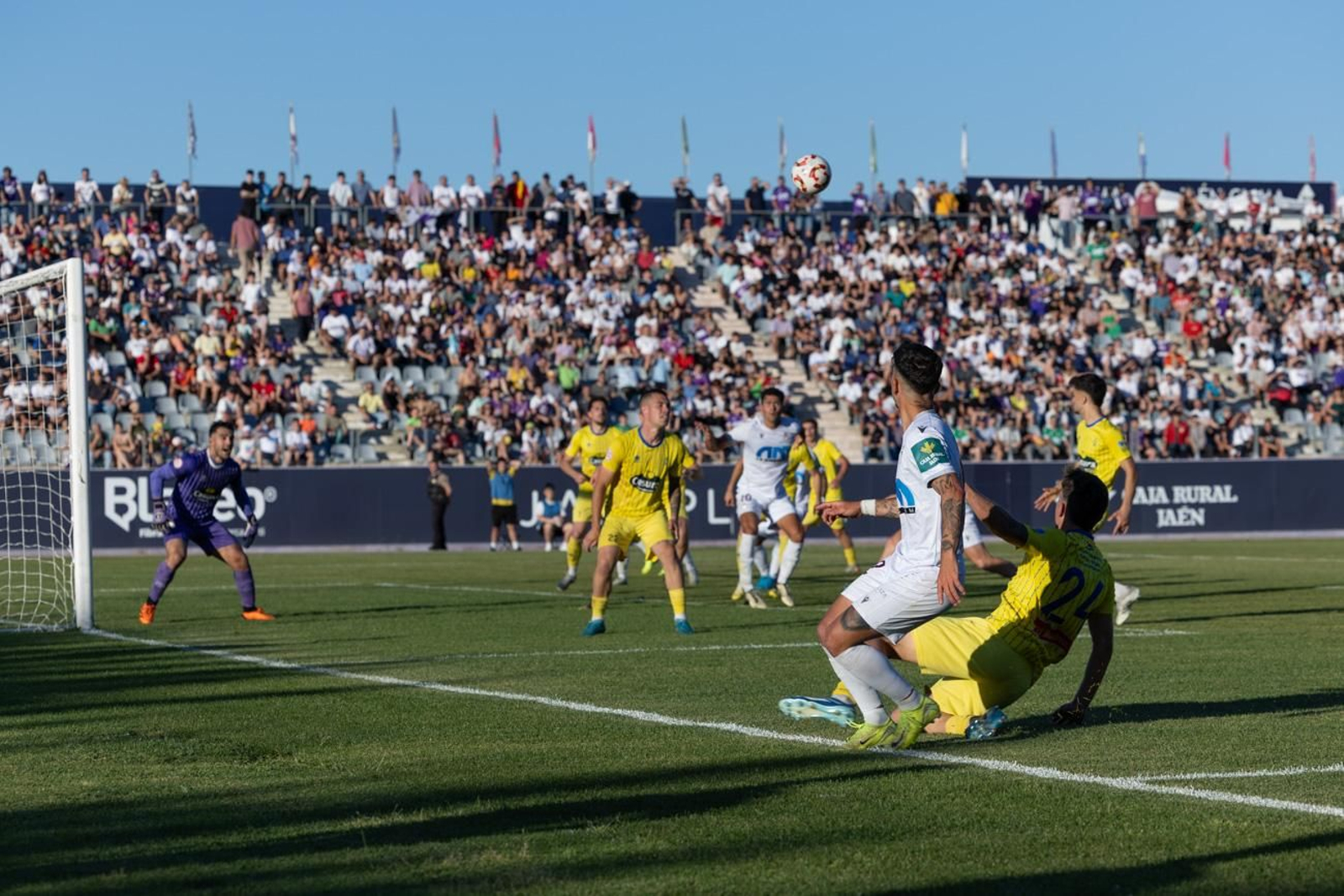 Las mejores imágenes del Real Jaén - CD Huétor Tájar Las mejores imágenes del Real Jaén - CD Huétor Tájar