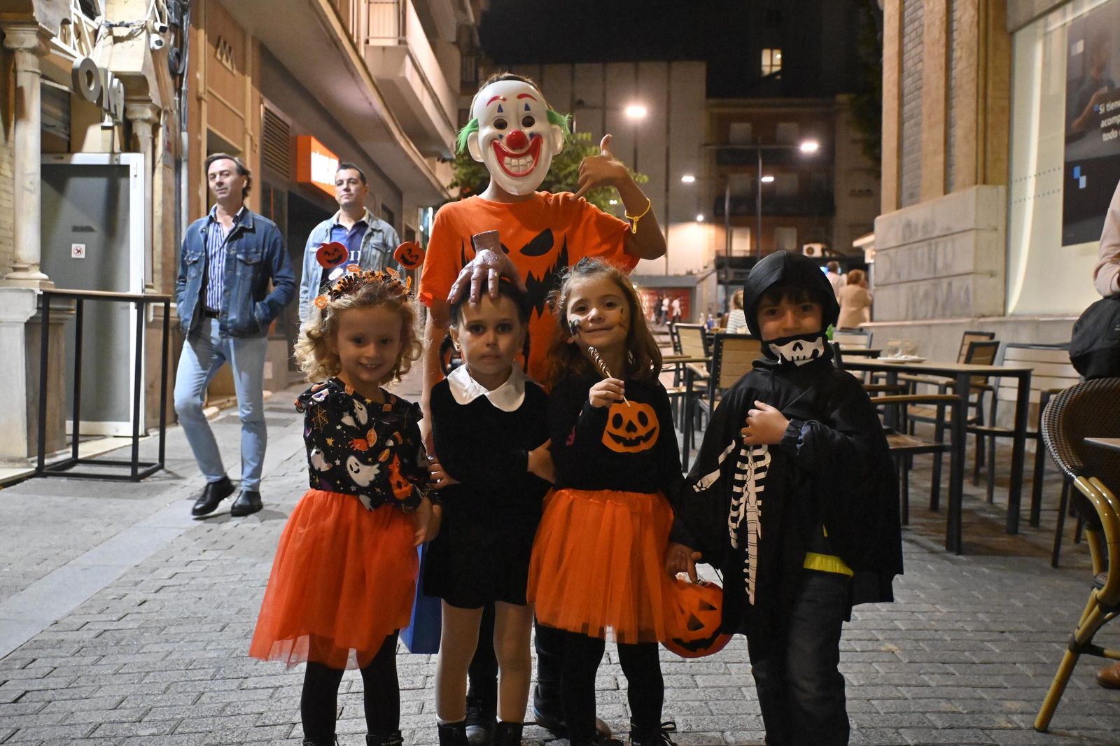 Las mejores fotografías de la noche de Halloween en Huelva