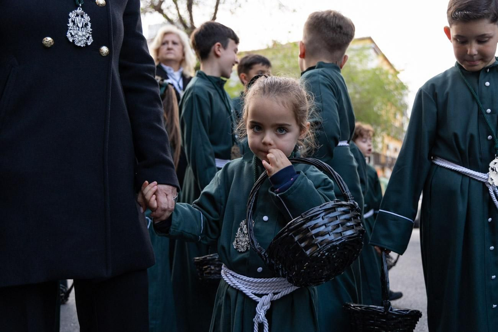 Las cofradías de la Vera Cruz, Expiración y Gran Poder lucen sus cortejos en la calle