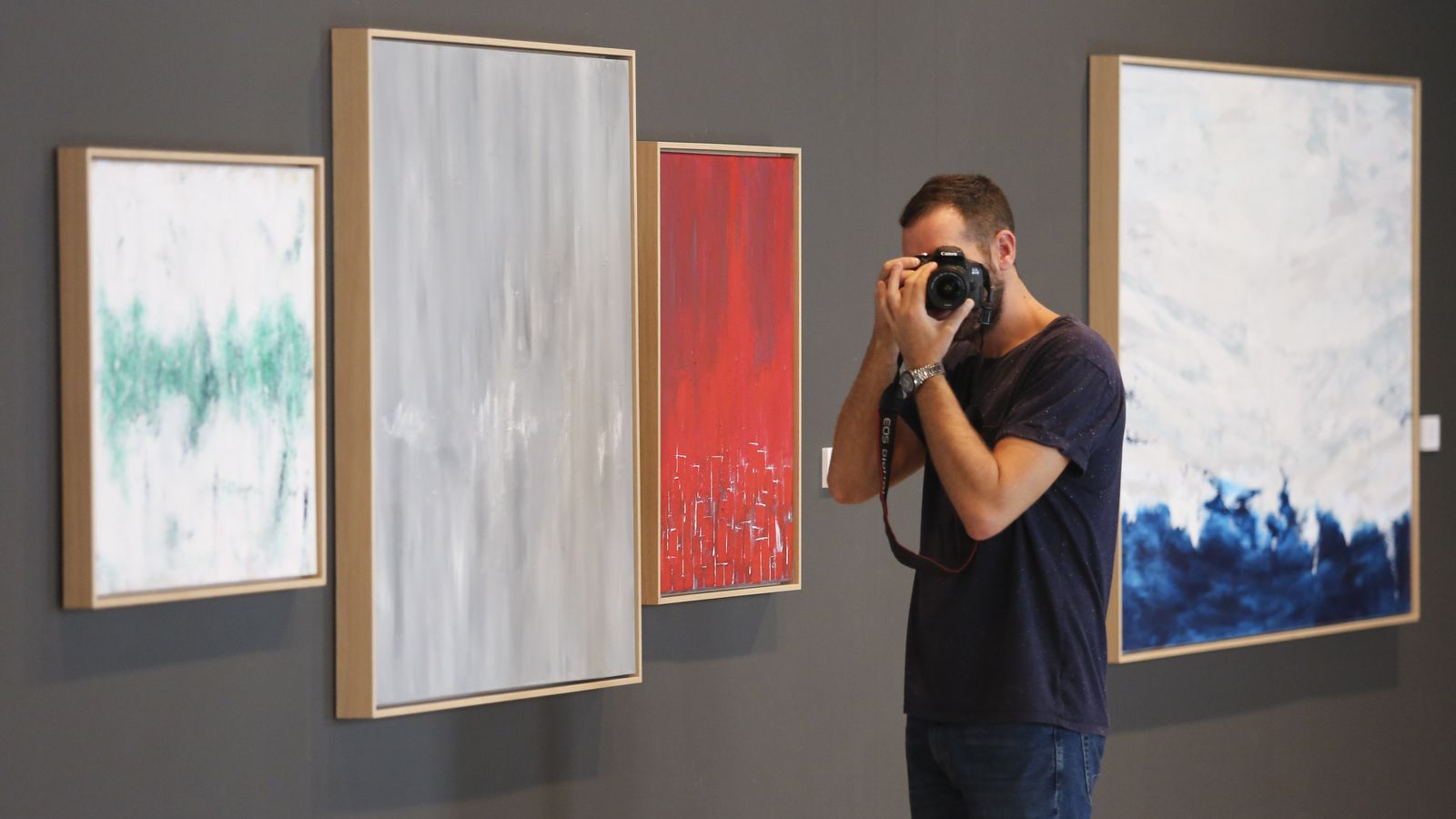 Algunas obras reunidas en la muestra.