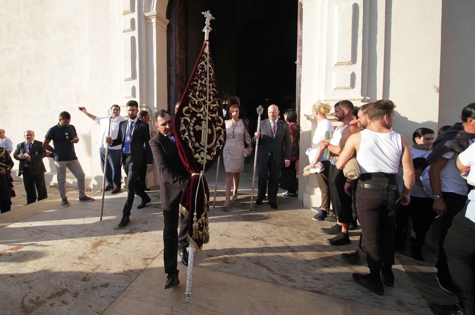Imágenes del Señor de Pasión en la procesión del centenario de la hermandad