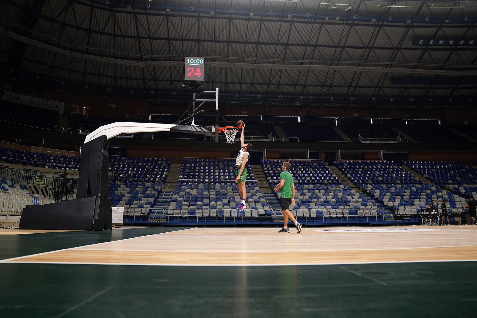 Fotos: el primer día de pretemporada del Unicaja en el Carpena Fotos: el primer día de pretemporada del Unicaja en el Carpena