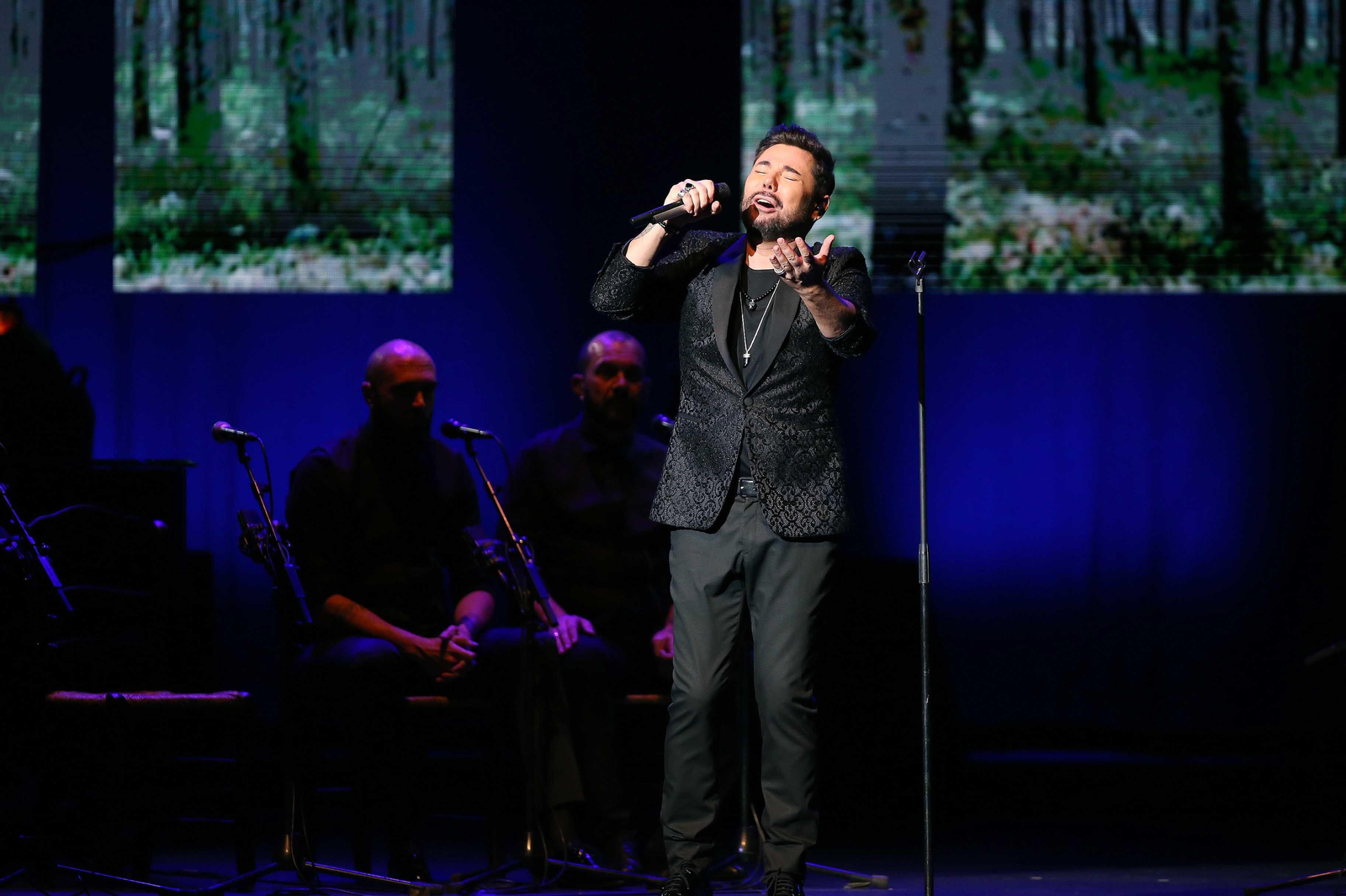 Un momento de la actuación anoche de Poveda en el Villamarta.