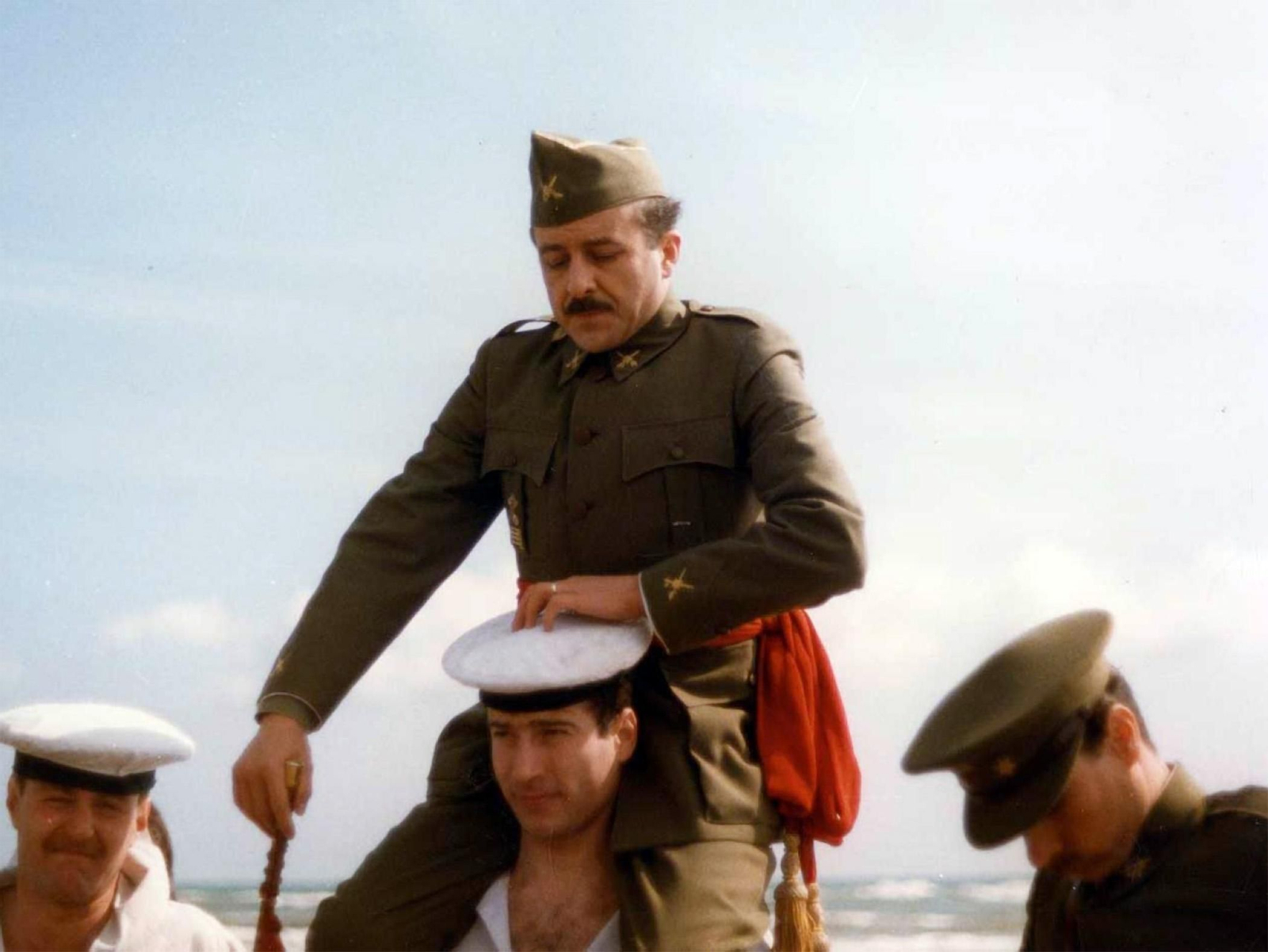 Juan Diego, caracterizado como Franco en 'Dragon Rapide'.