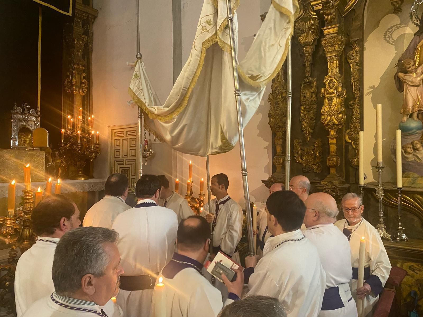 En imágenes: La Expiración trae de vuelta la ilusión de los cofrades jiennenses