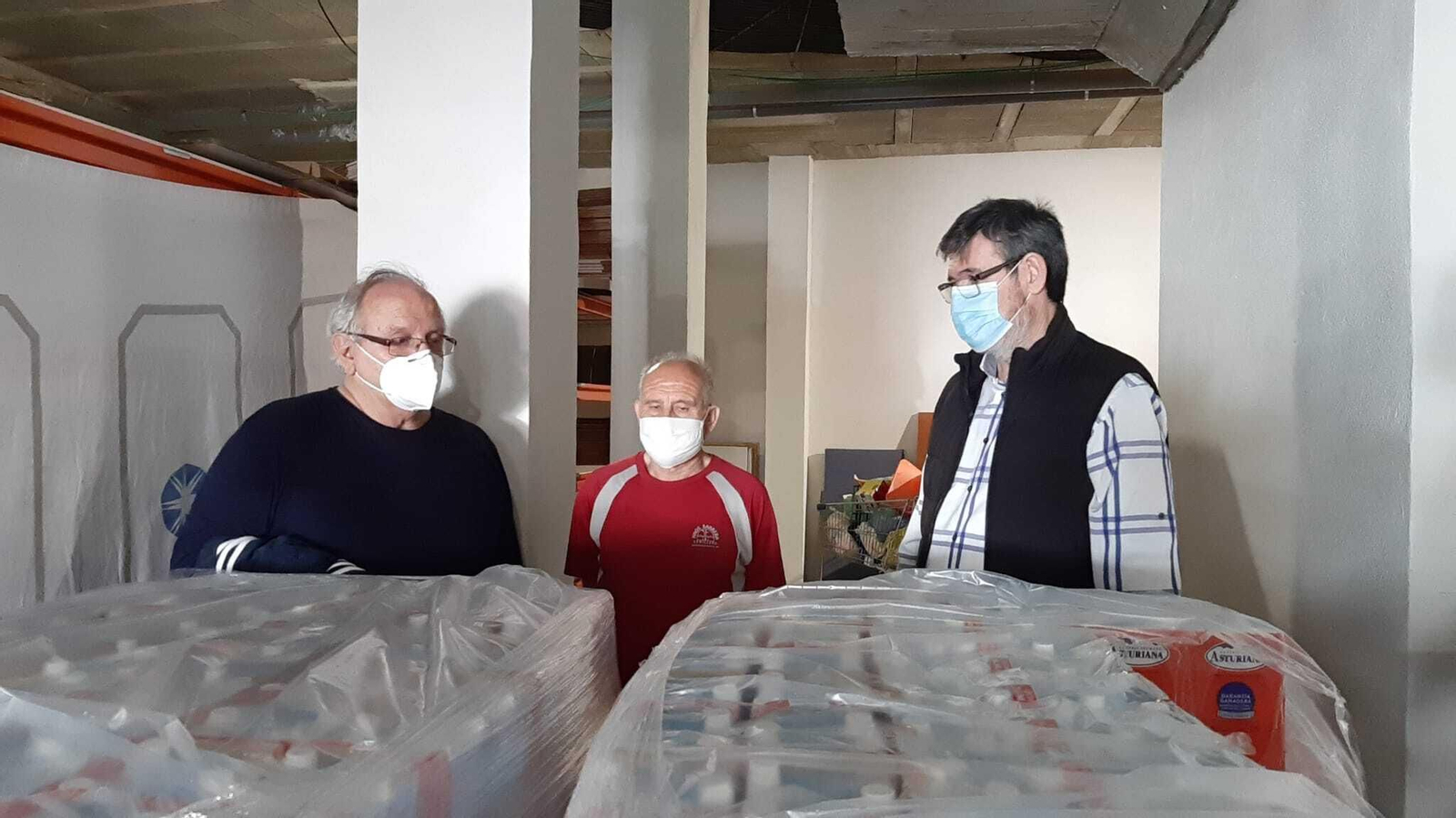 Adra firma un convenio de cooperación con Cáritas