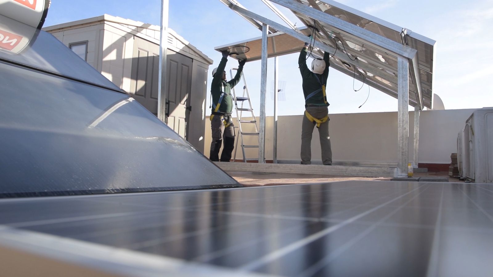 Instalación de paneles para el autoconsumo