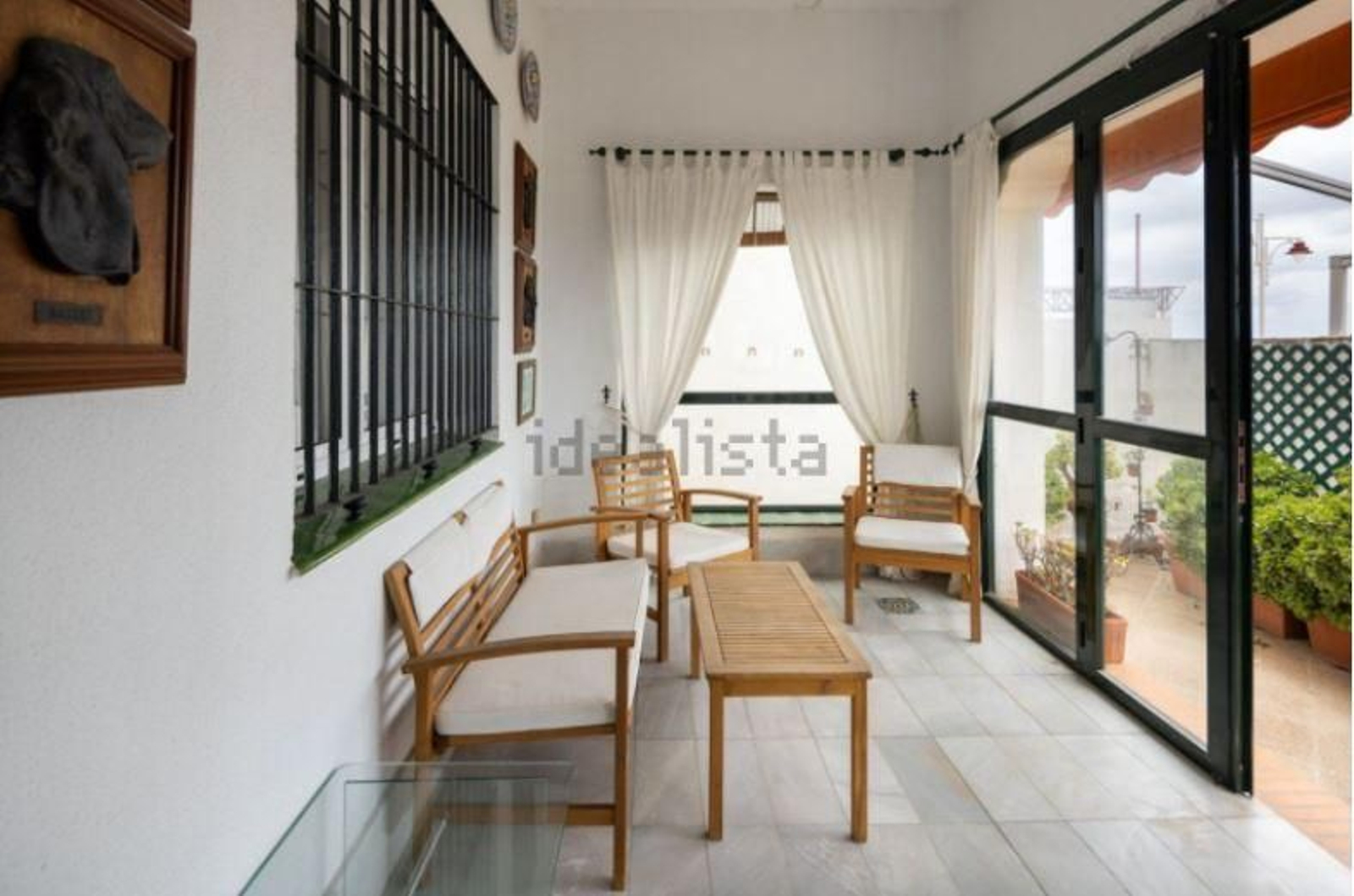 Las imágenes del chalé a la venta en el Paseo Marítimo de Cádiz