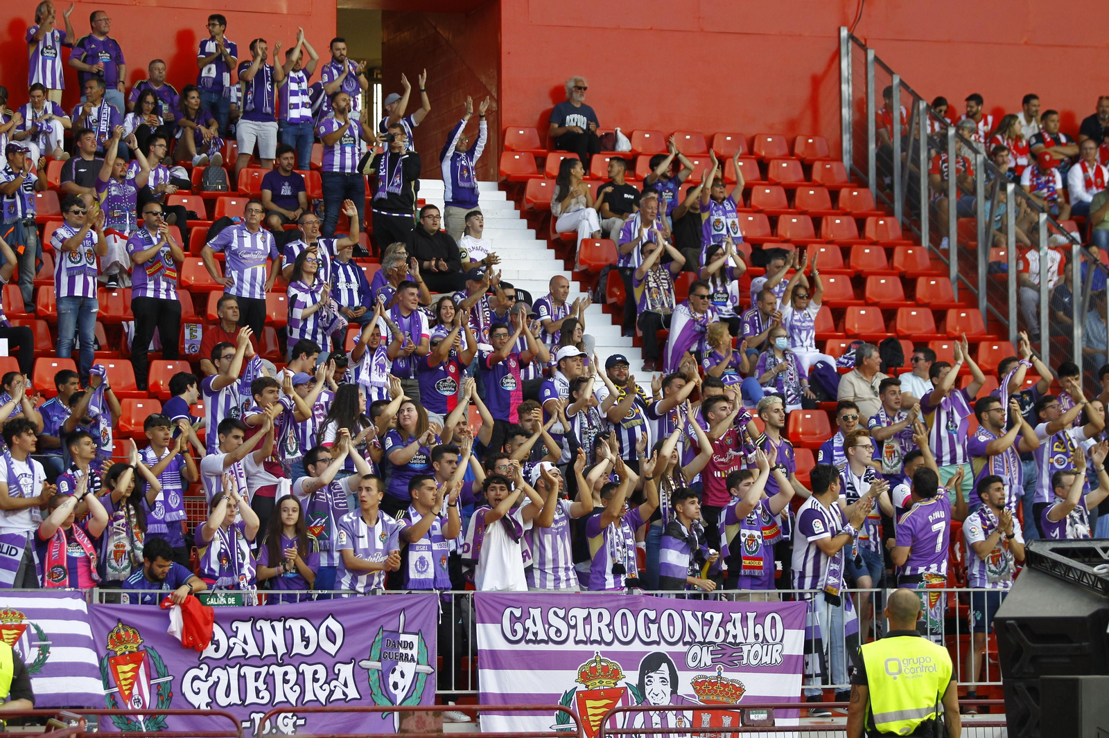 Imágenes del partido U.D. Almería-Real Valladolid C.F.