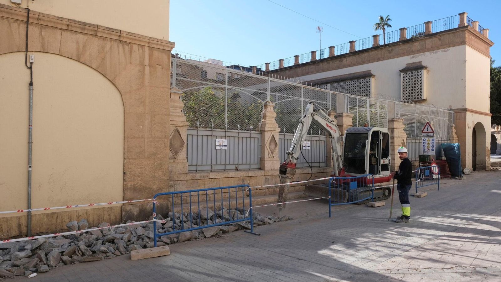 Las obras de Plaza Vieja se han extendido a la calle Marín