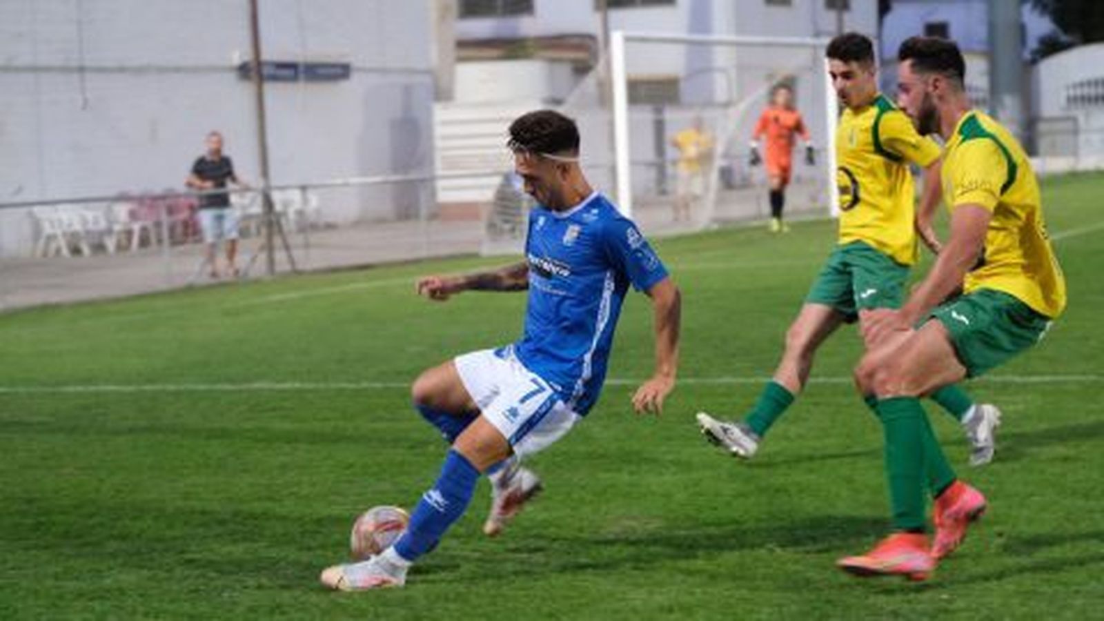 Un lance del Xerez CD-Los Barrios de la primera jornada