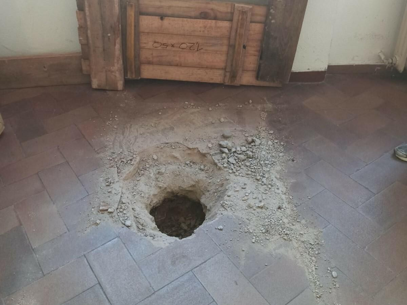 Estado que presenta el parque de bomberos de la avenida de los Custodios, en fotos