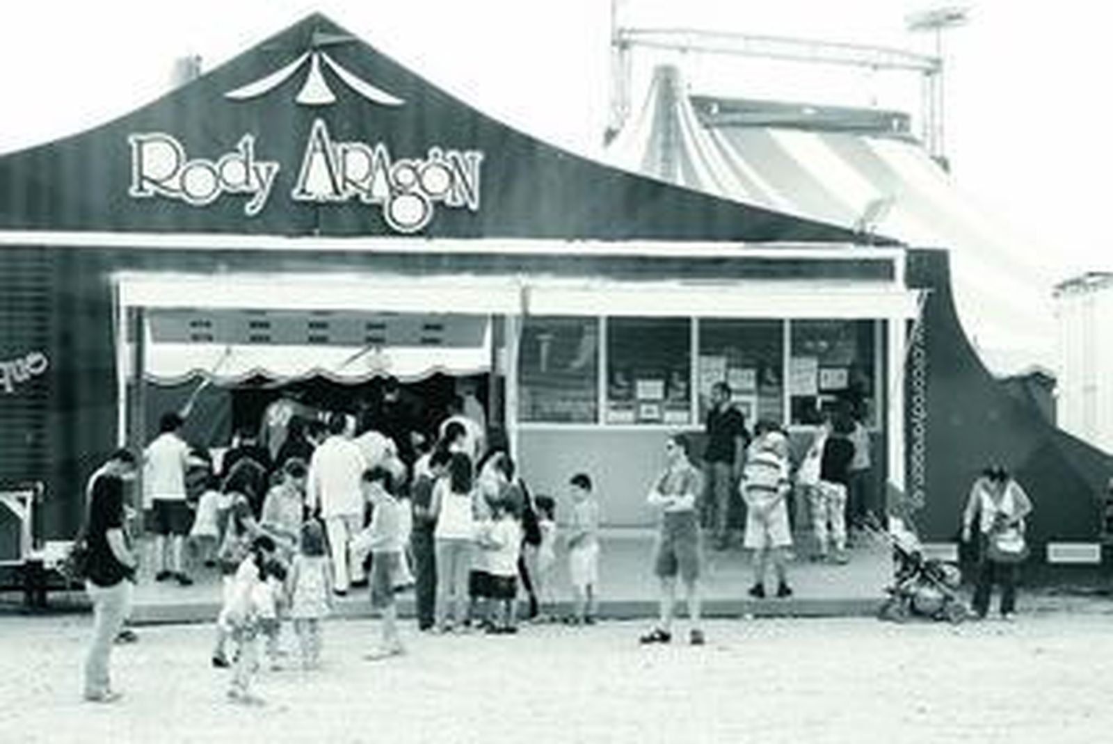 La carpa ha estado instalada en la Huerta del Rasillo toda la semana.
