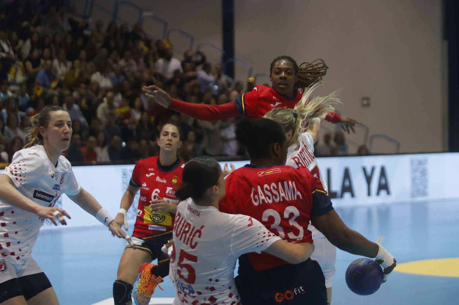 Las fotos del España Croacia de clasificación para el Mundial femenino de balonmano, en Algeciras
