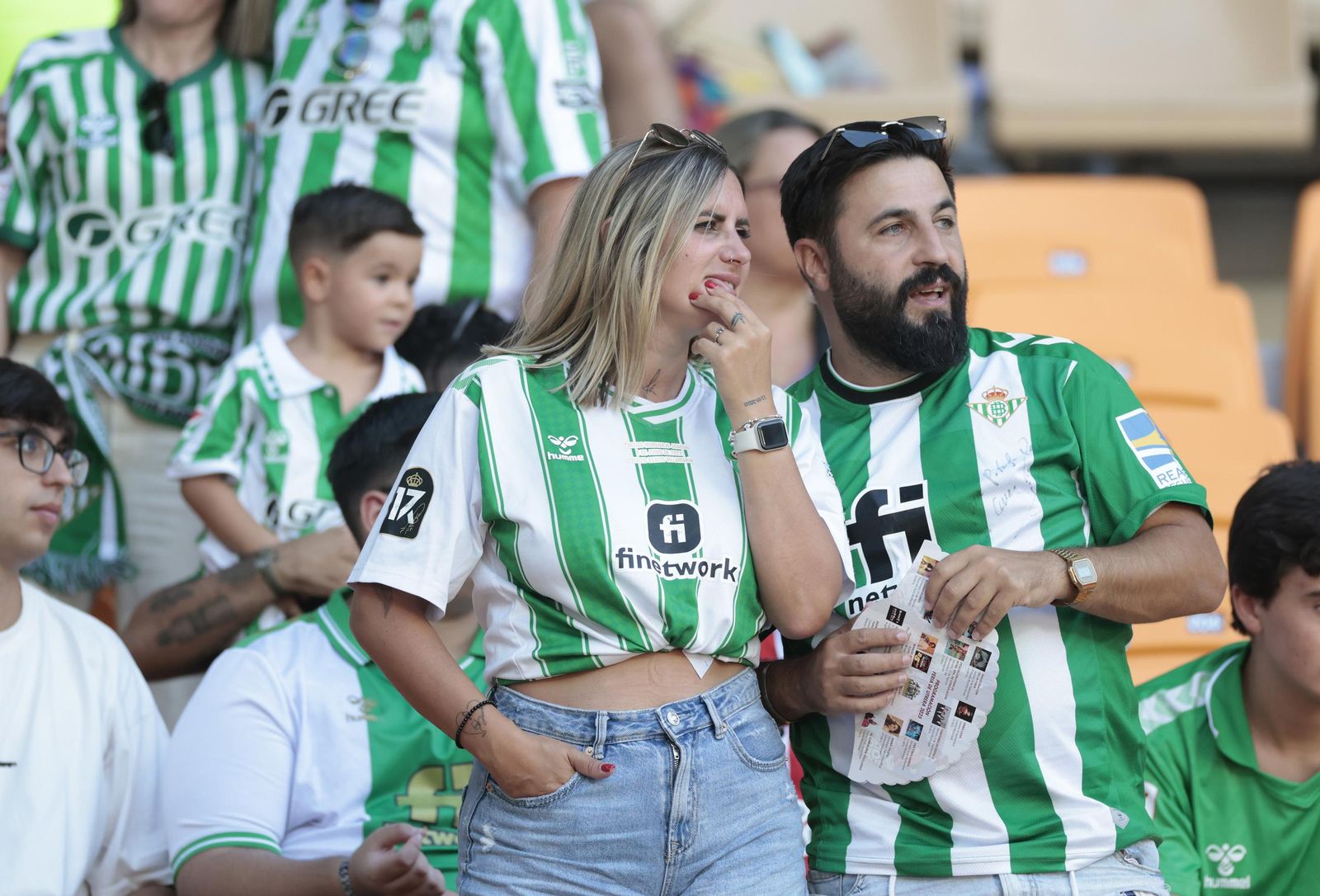 Búscate en las fotos del Betis - Athletic Club