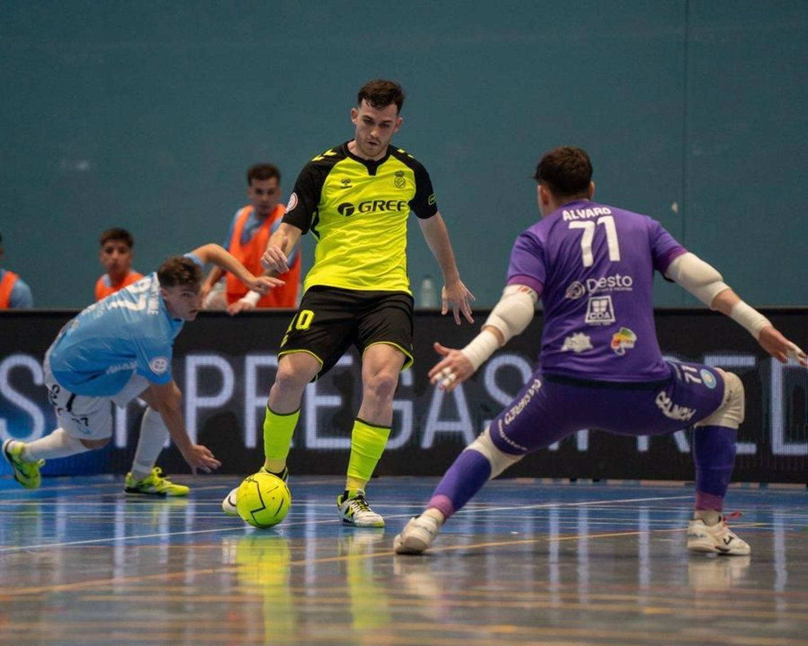 Un homenaje a la corta e intensa trayectoria del Betis Futsal, en imágenes