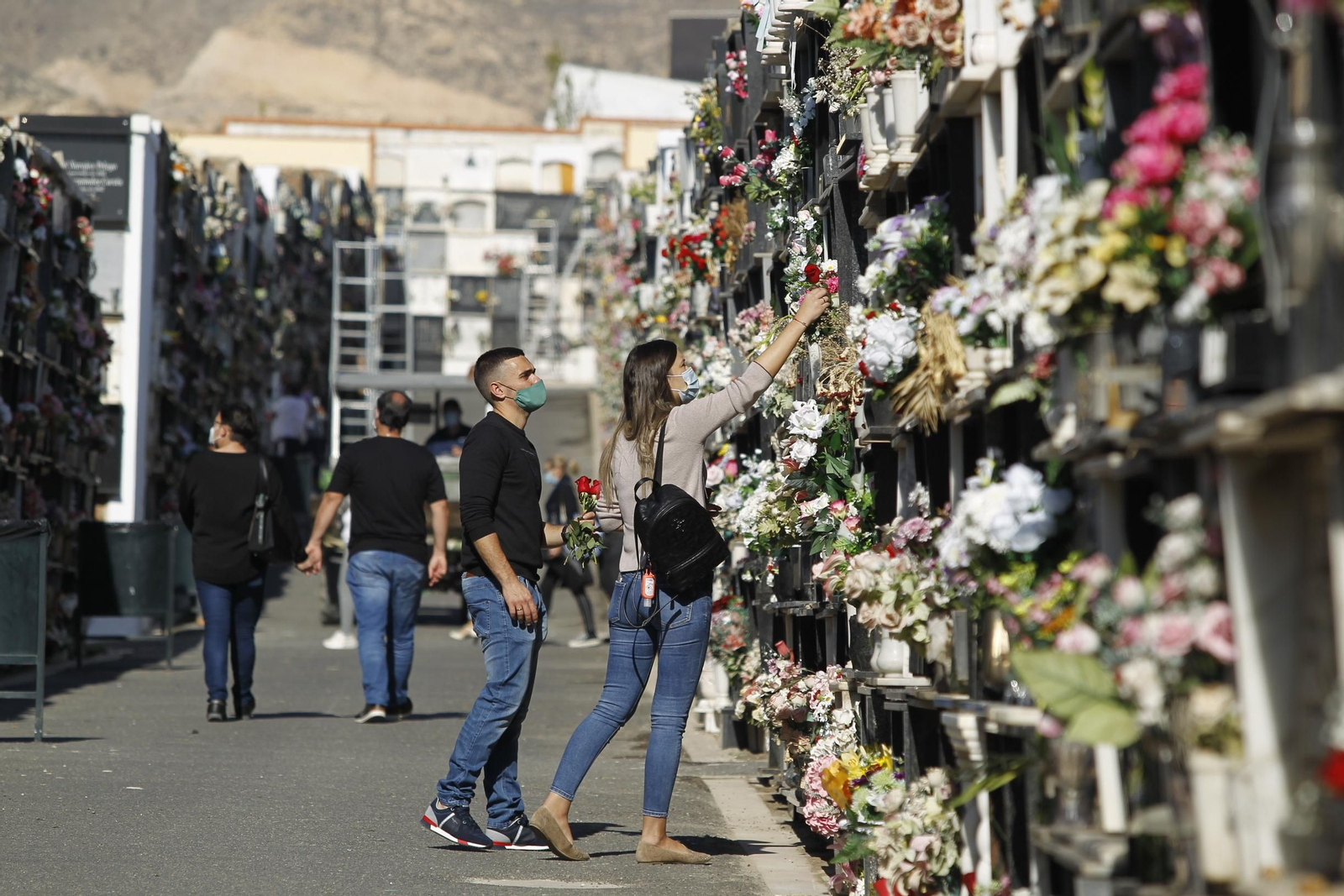 Fotogalería Día de Todos los Santos. Cementerio de San José. Almería