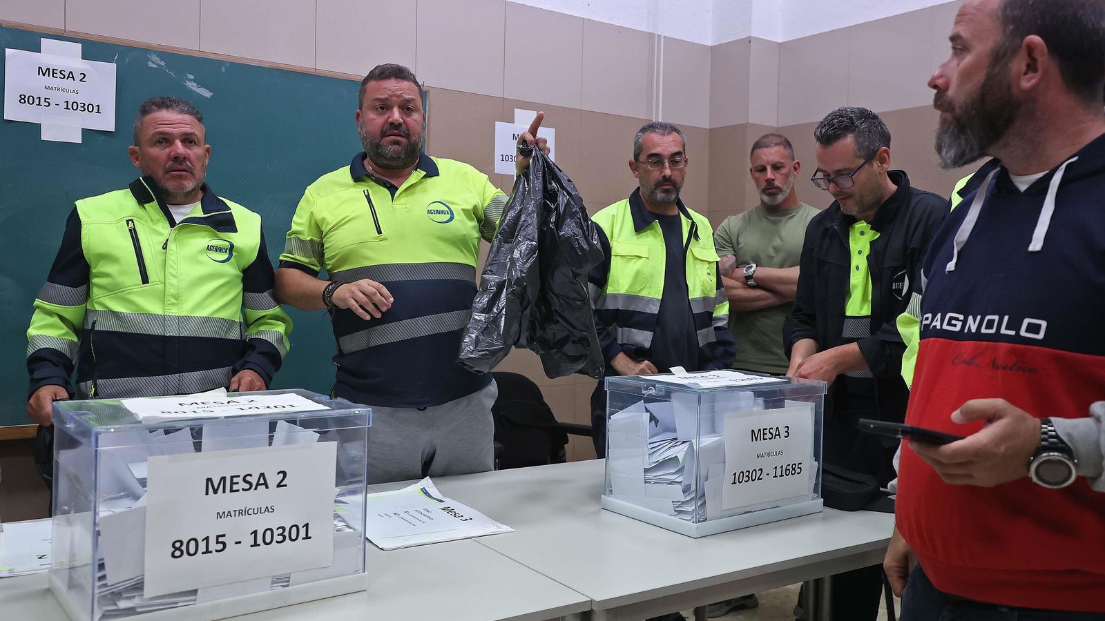 Un momento de las votaciones, el 16 de mayo. Un momento de las votaciones, el 16 de mayo.