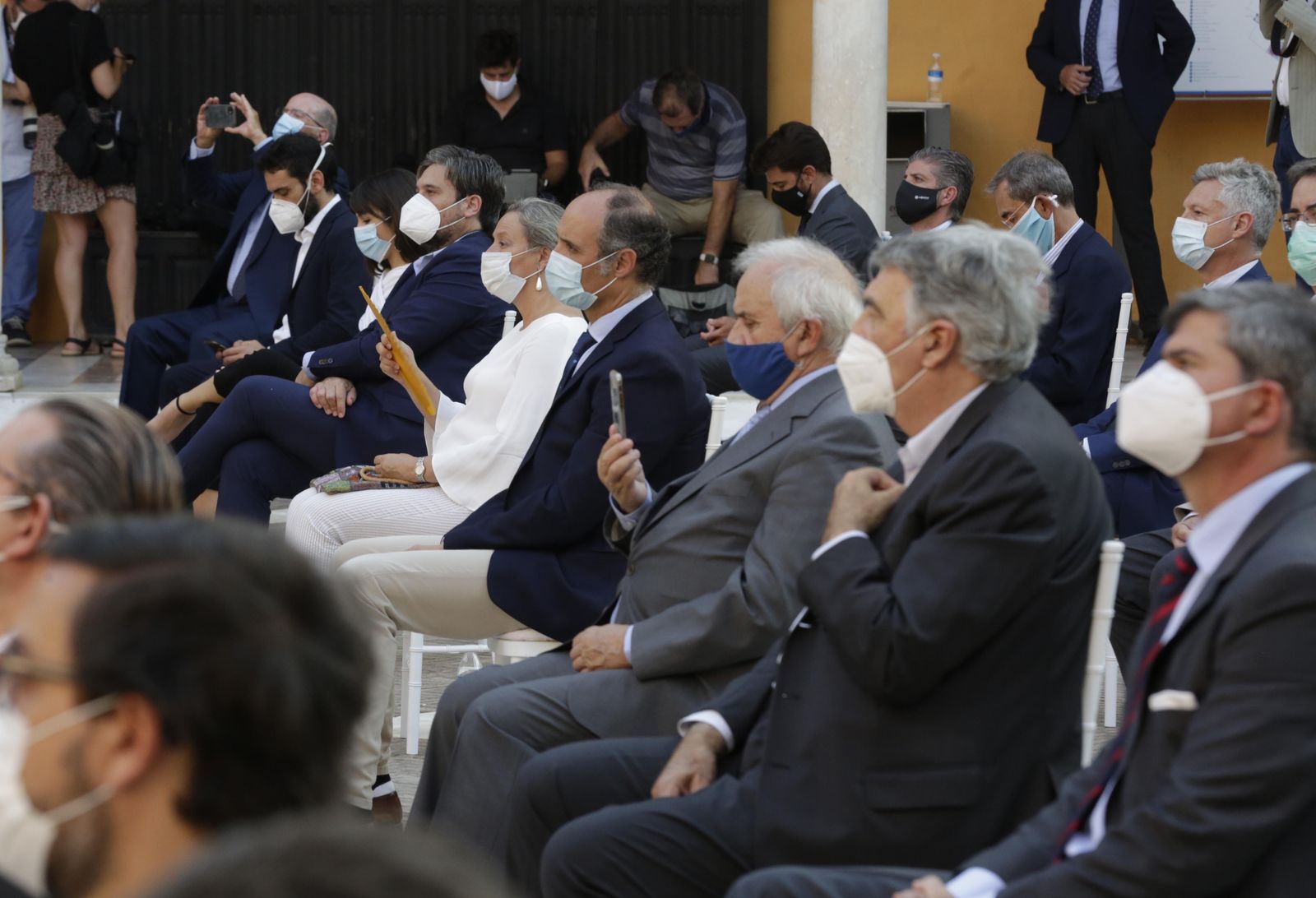 Las imágenes de la presentación del 18º Anuario Joly