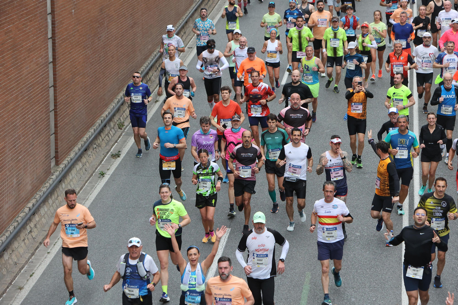 Búscate en la maratón de Sevilla 09
