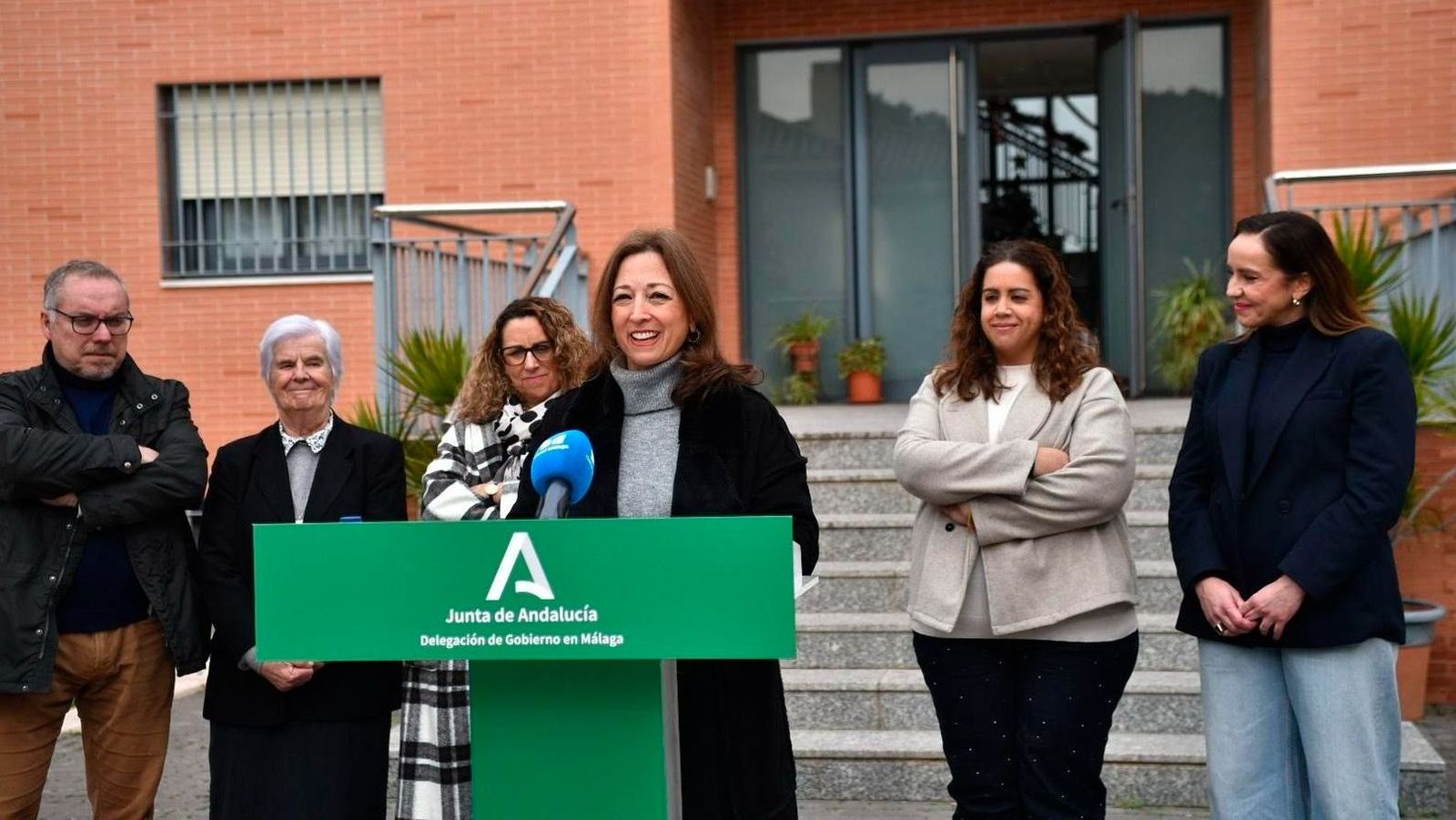 La delegada del Gobierno andaluz, Patricia Navarro, en su visita al centro de menores Ángeles Custodios