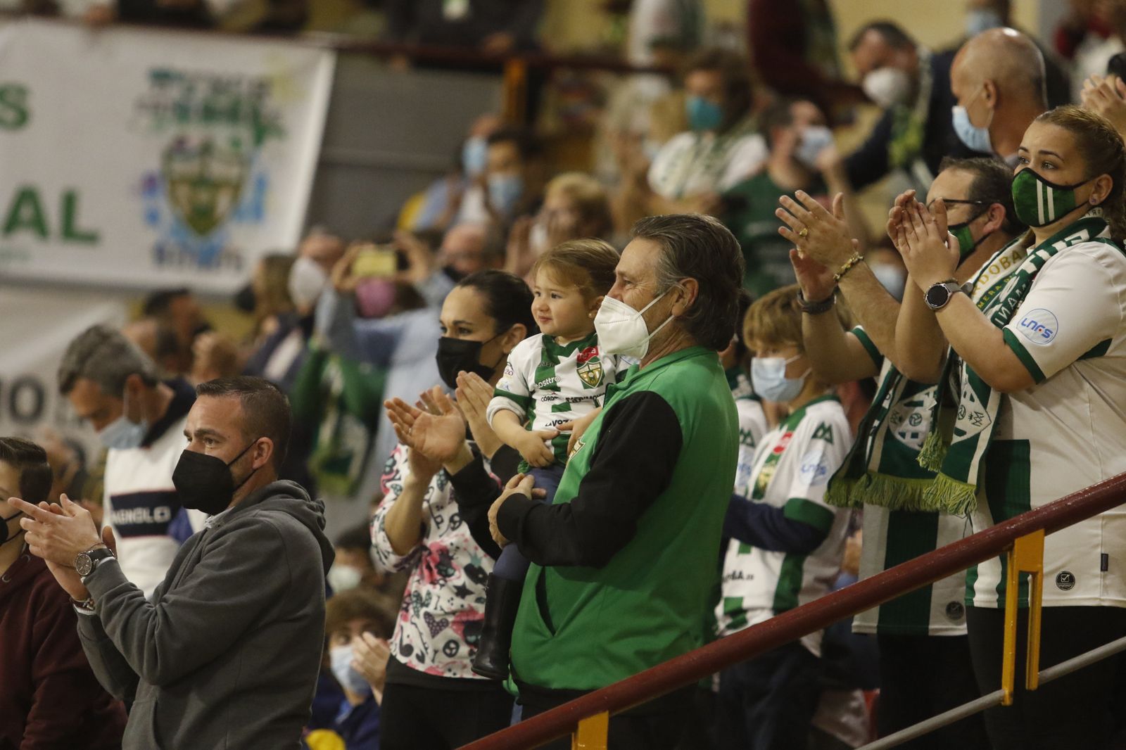 Las imágenes de la victoria del Córdoba Futsal ante el Burela