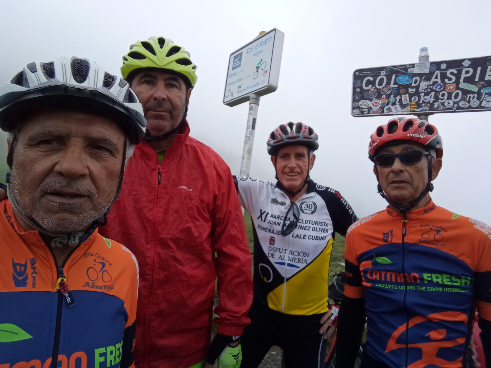 Fotogalería de la Transpirenaica de cuatro almerienses.