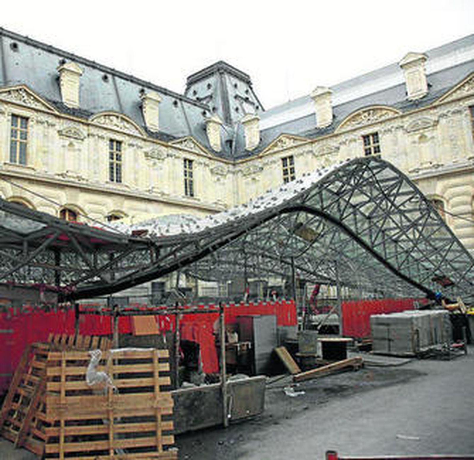 Patio Visconti del Louvre, donde se ubicará la sección de Arte Islámico.