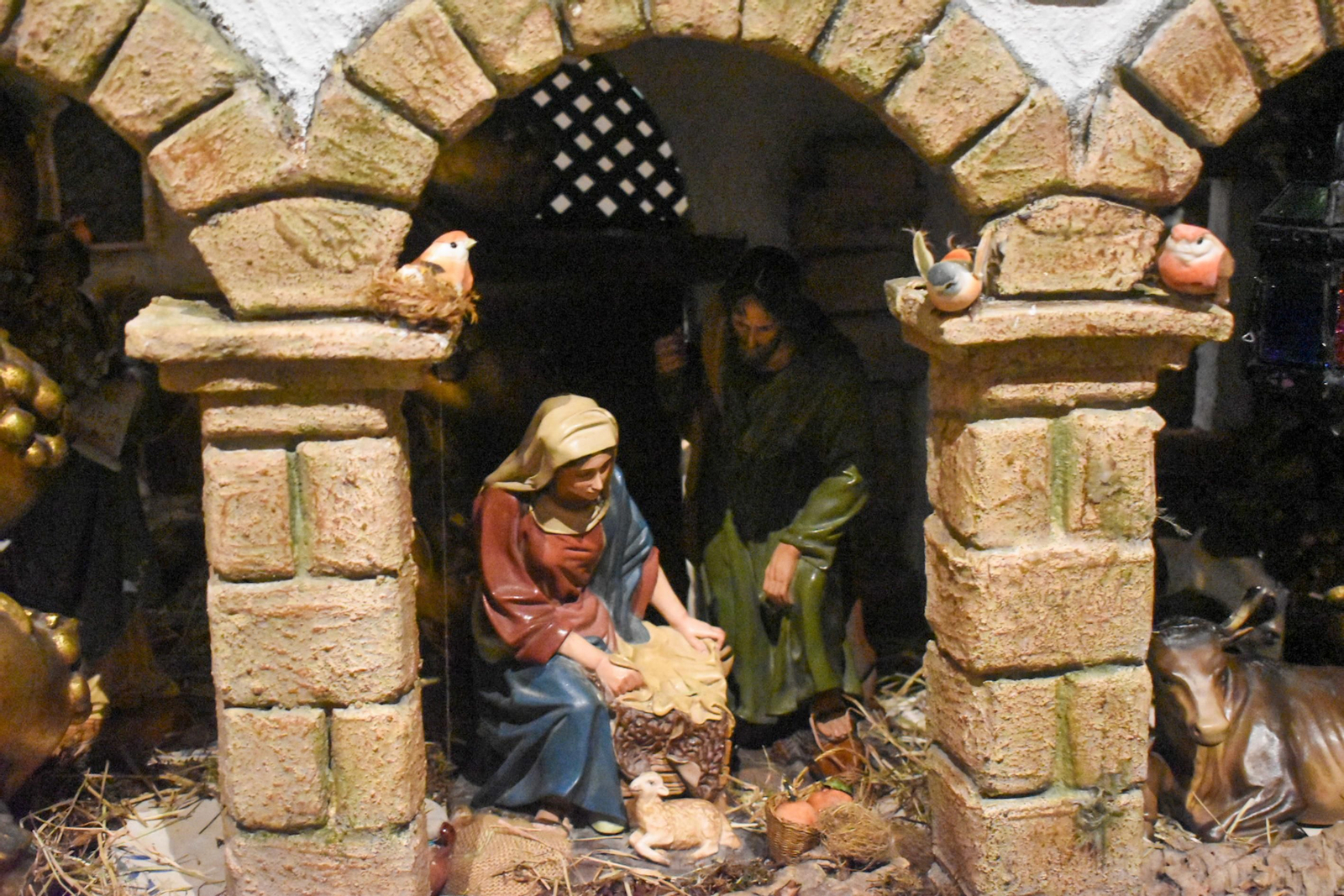 VOT SERVITAS DE M”. STMA, DE LOS DOLORES Lugar: c/ Sagasta, 53 Capilla de Ntra. Sra. De los  Dolores Horario: Laborables: 10.30 h. a 13.00 h. 18.00h a 20.30 h. Festivos: 11.00 h. a 13.30 h. (A partir del dia 22 se amplia horano de mañana) hasta las 14.00  h.)