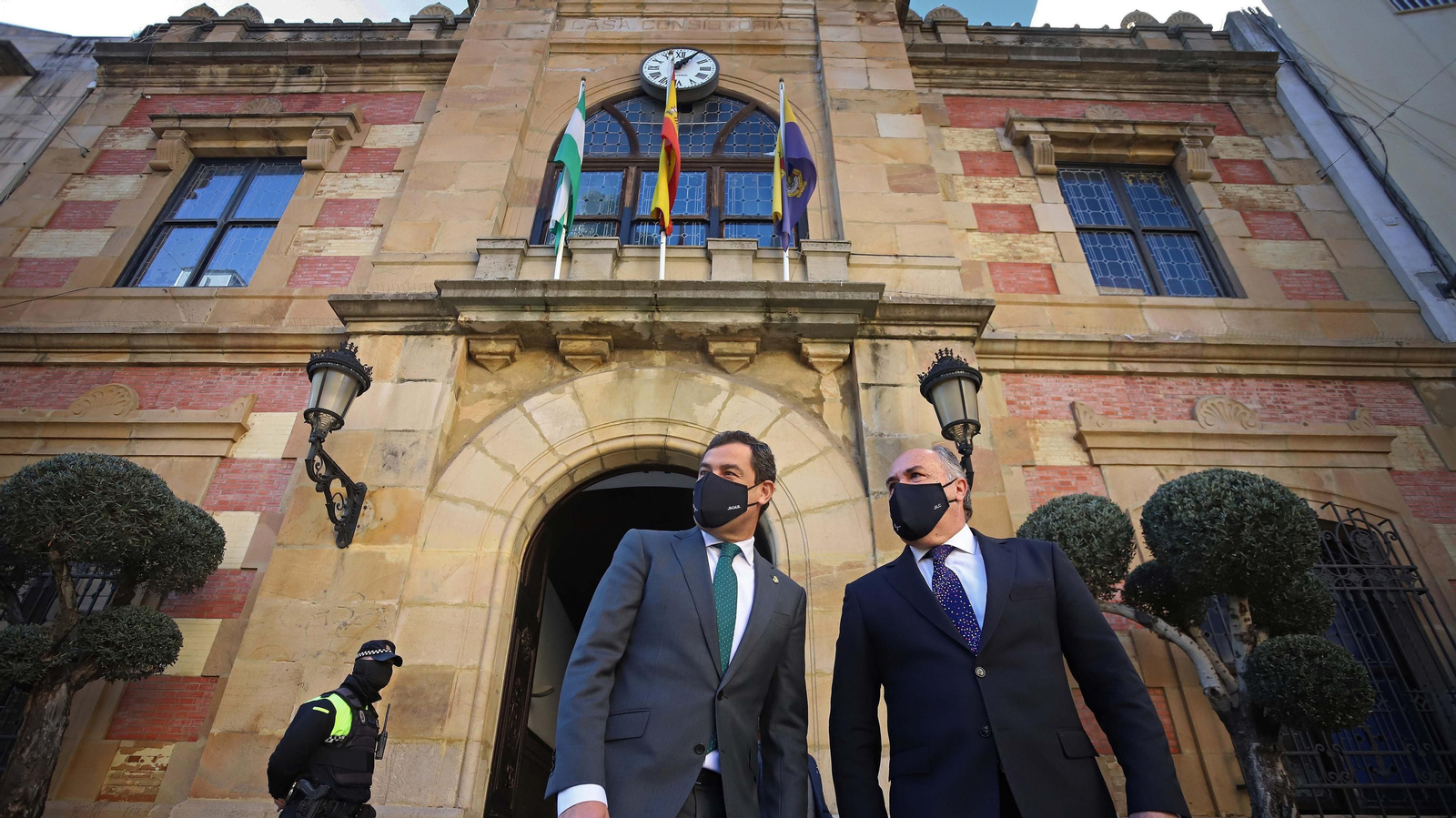 Visita de Juanma  Moreno al Ayuntamiento de Algeciras