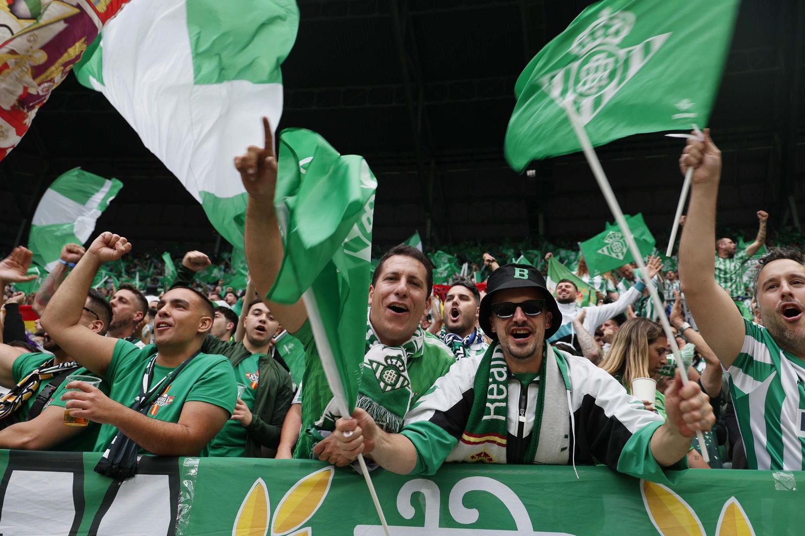 La afición del Betis en la final de la Conference League