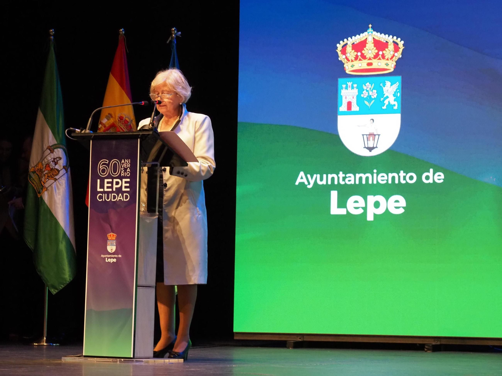 Momento de la intervención de la historiadora local Emilia Mendoza