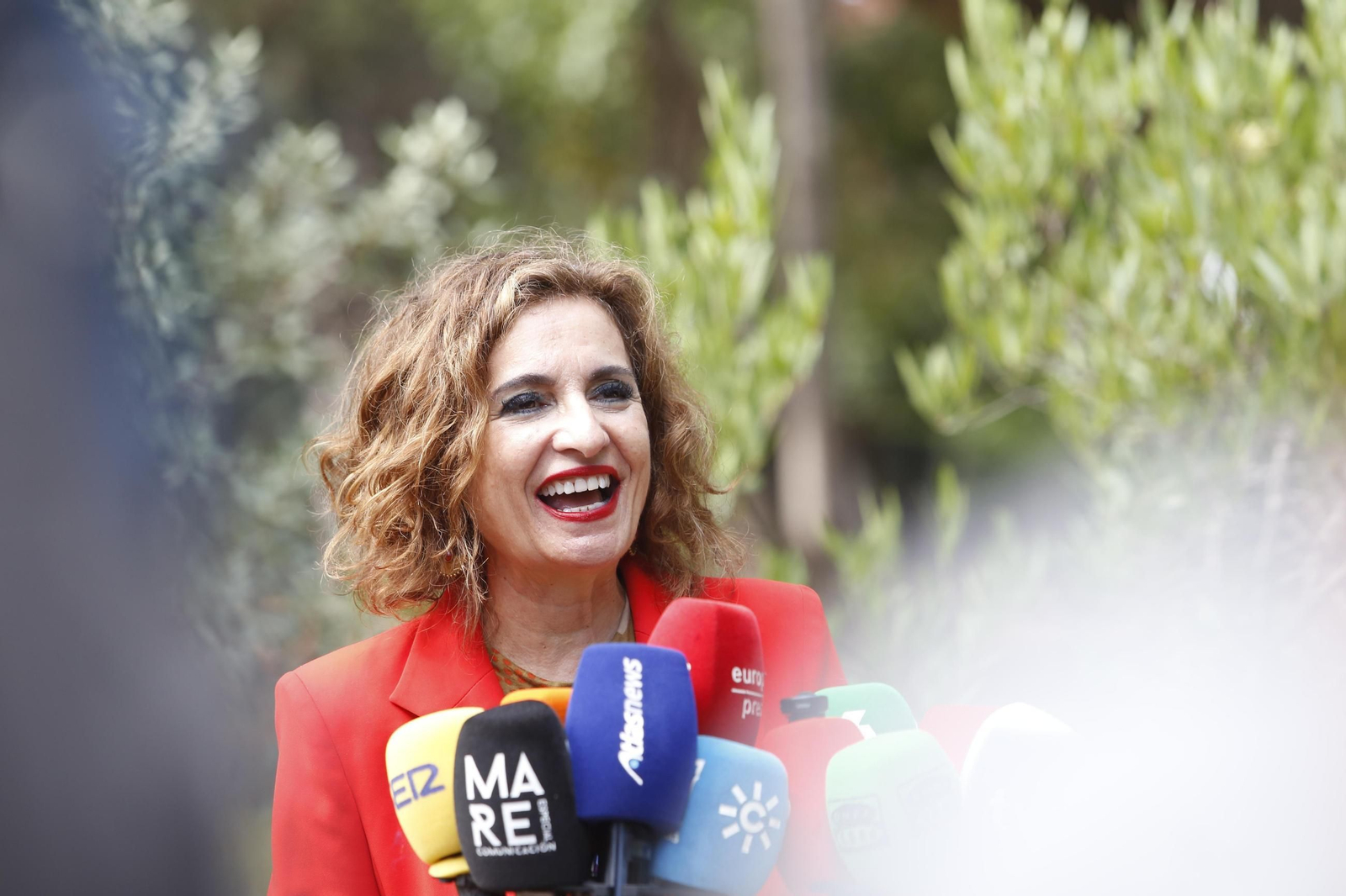 La vicepresidenta primera del Gobierno, María Jesús Montero, este viernes en Algeciras.
