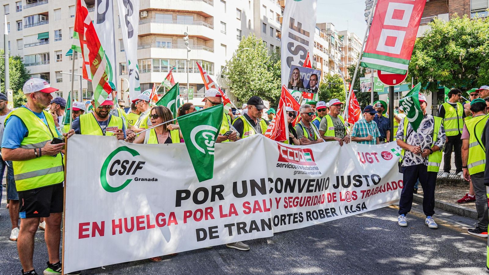 Manifestación de los empleados del servicio de autobús urbano de Granada Manifestación de los empleados del servicio de autobús urbano de Granada