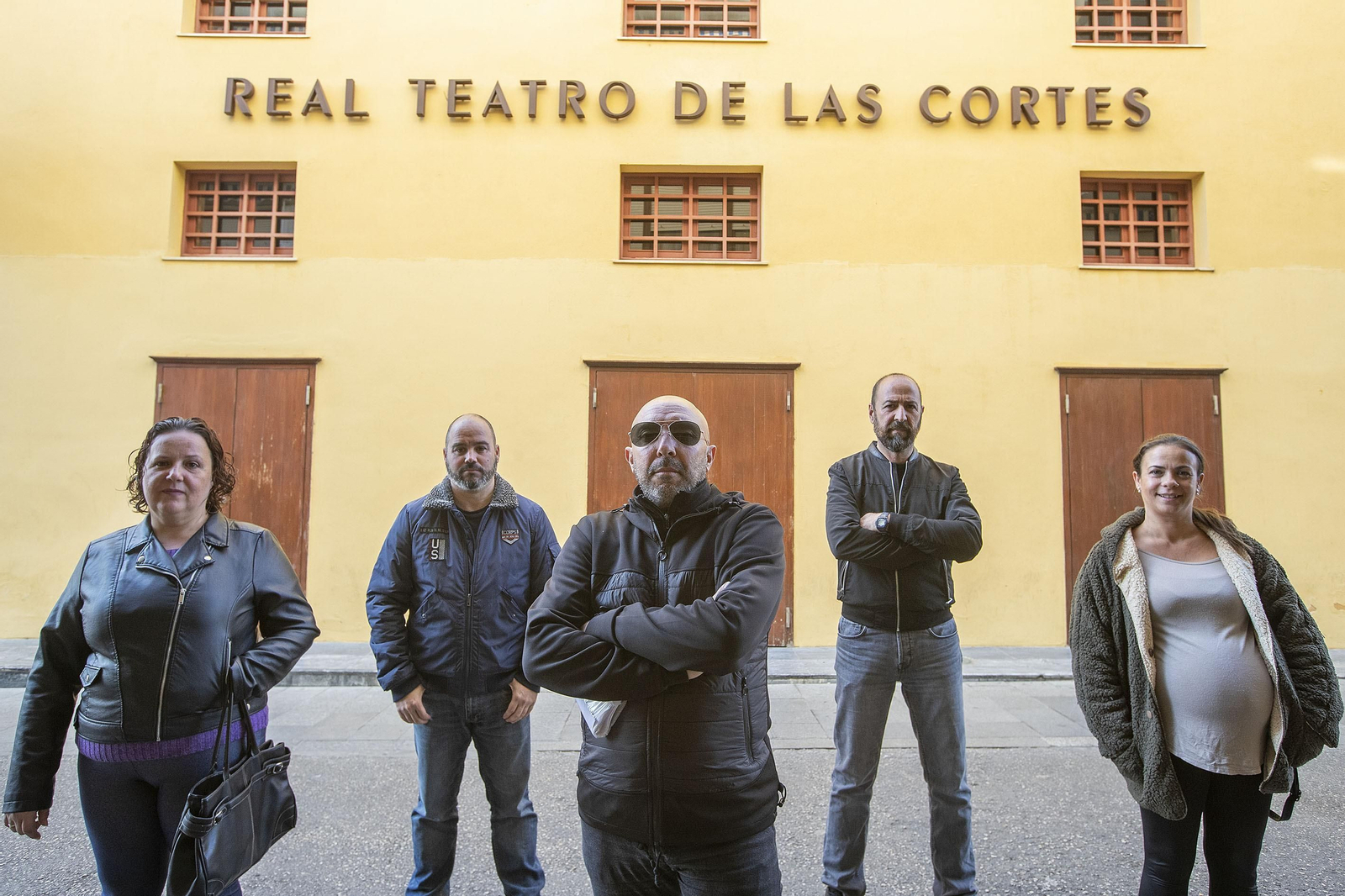 Algunos de los trabajadores del Teatro de Las Cortes que están sufriendo problemas con la adjudicataria.