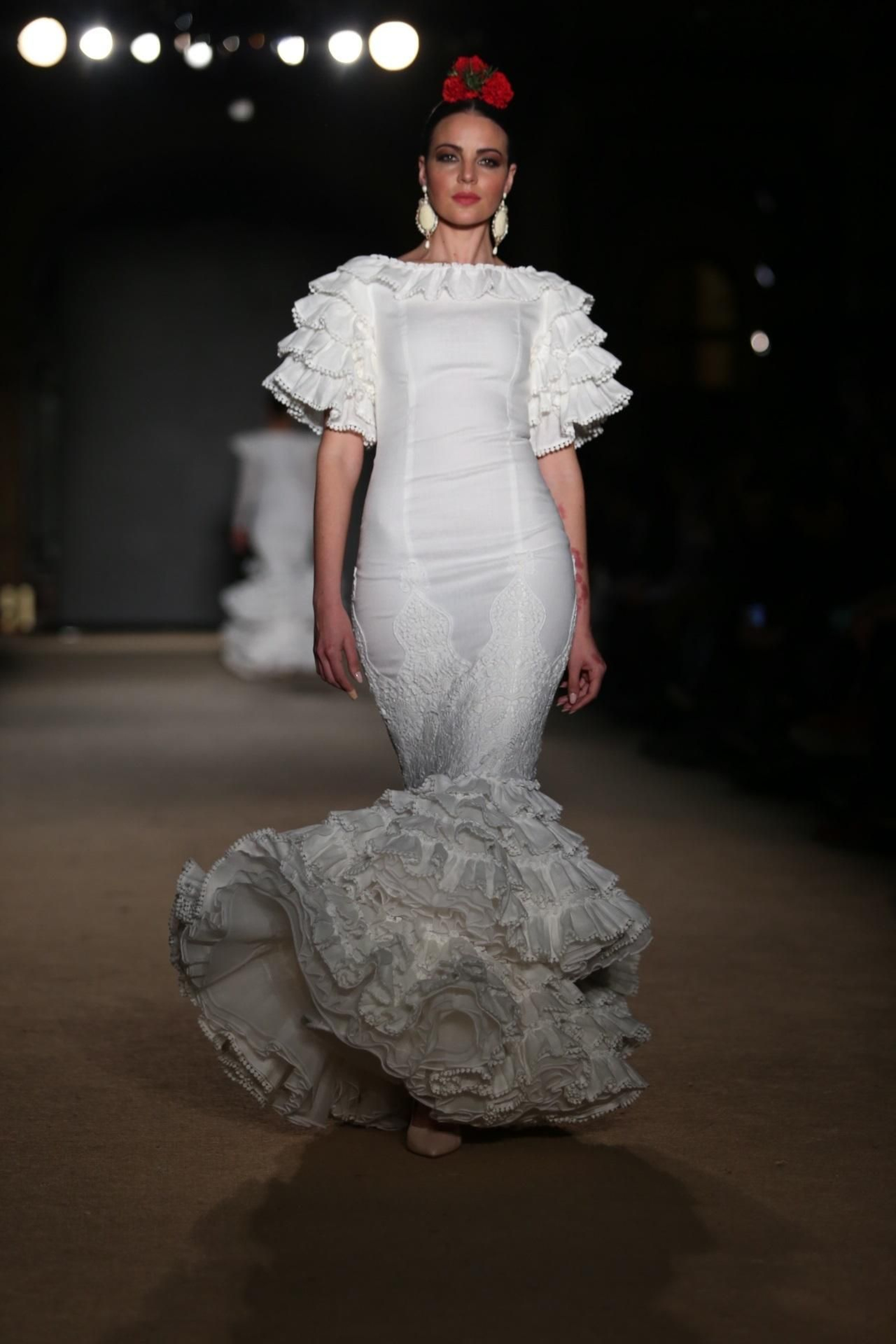 El traje de flamenca blanco y sus versiones más bonitas de esta temporada