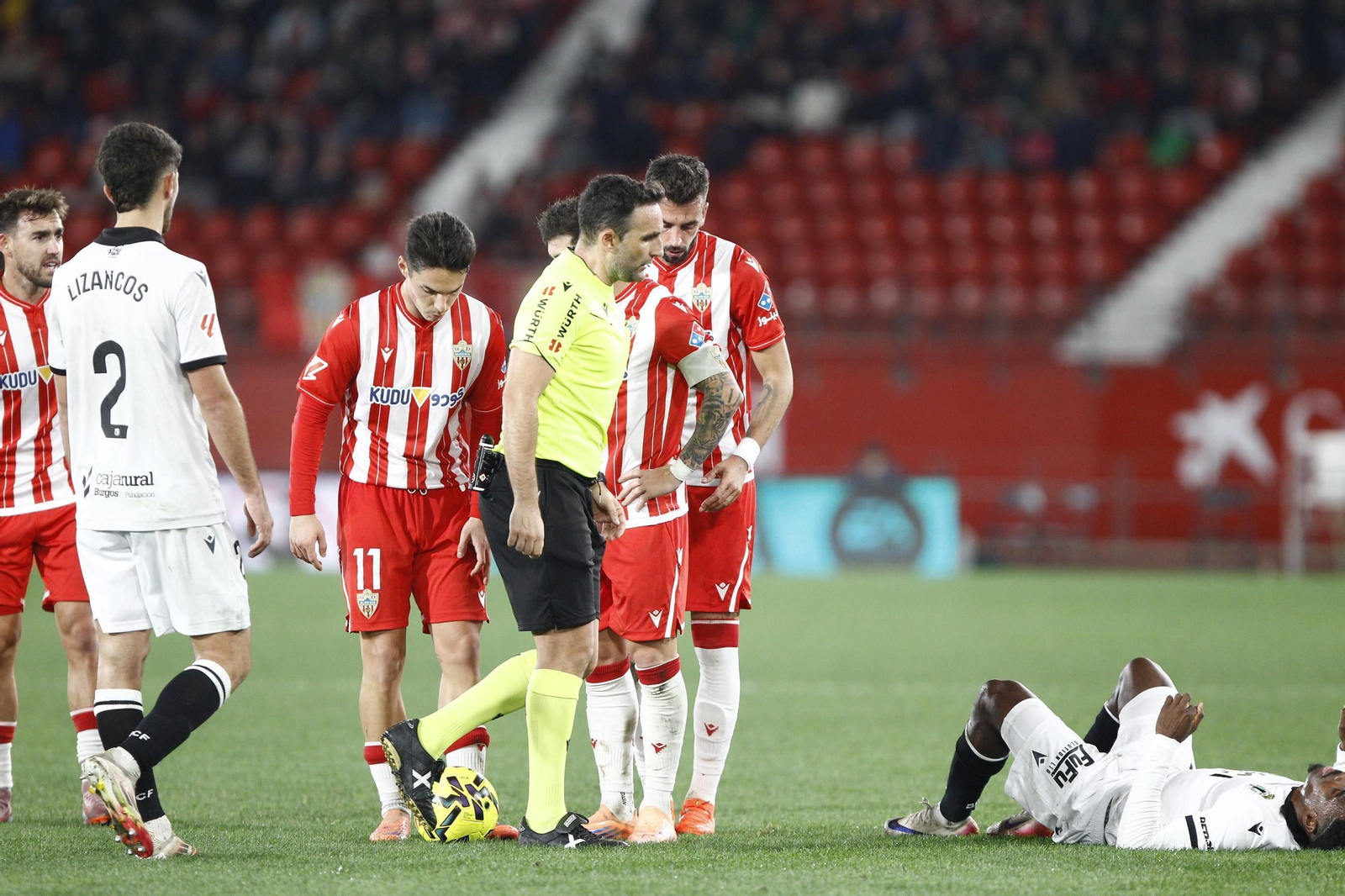Las fotos del partido de fútbol U.D. Almería-Real Burgos