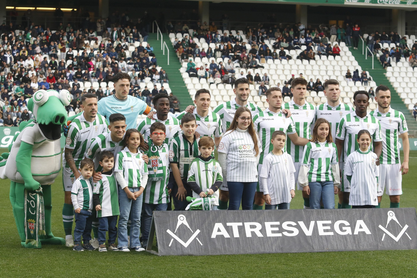 Las mejores fotos del ambiente en El Arcángel para el Córdoba CF - Intercity