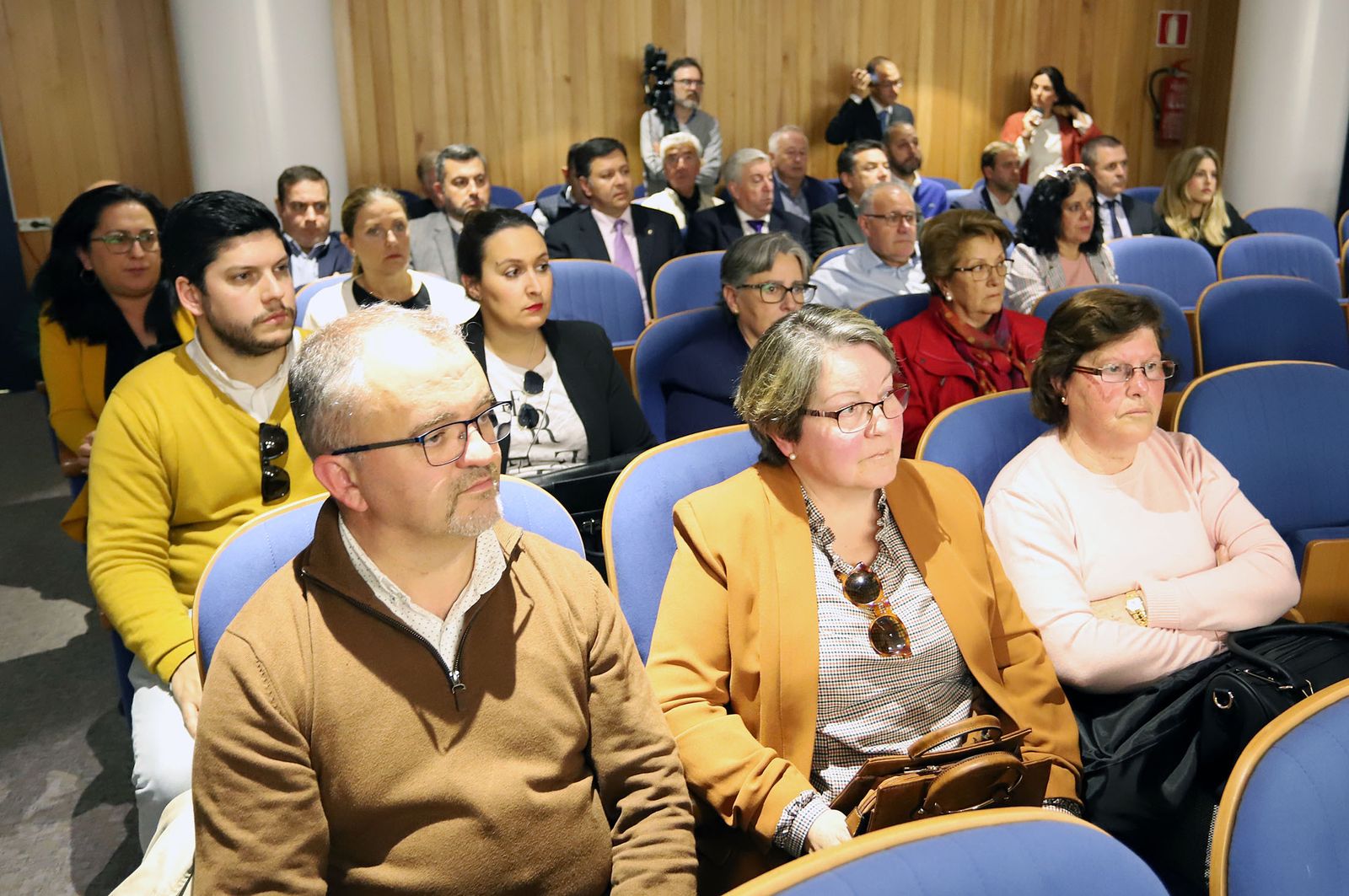 Imágenes de la presentación de la Guía de Semana Santa de Huelva Información