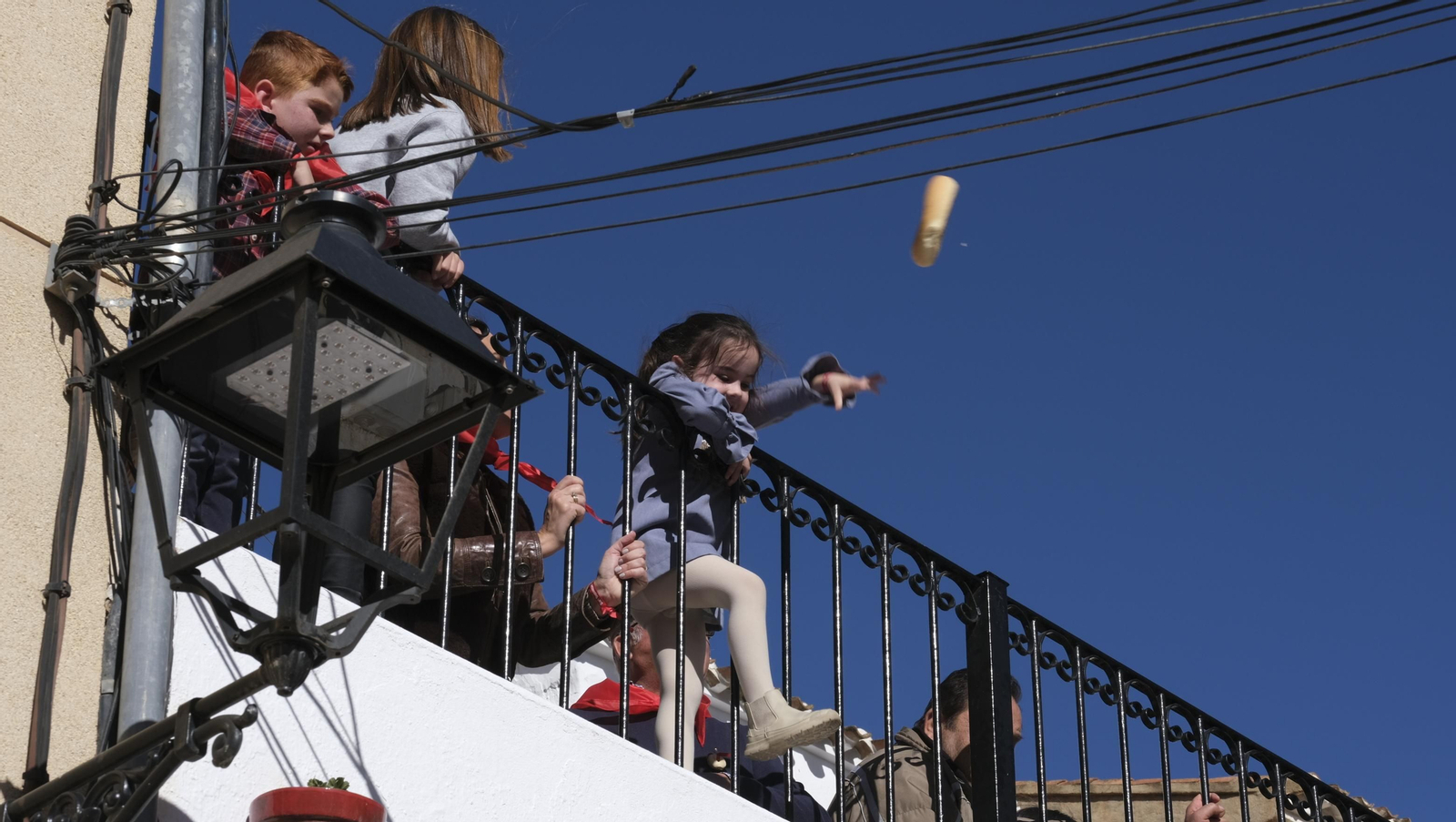 Los vecinos de Lubrín se echan a las calles por San Sebastián