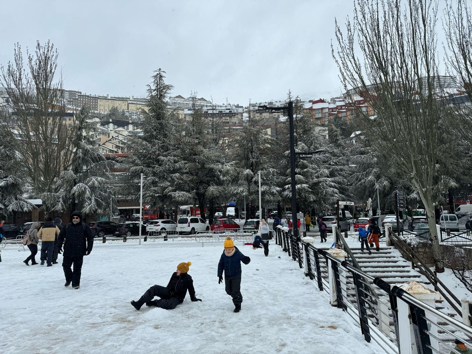 Fotos: la nieve que por fin deja blanca Sierra Nevada