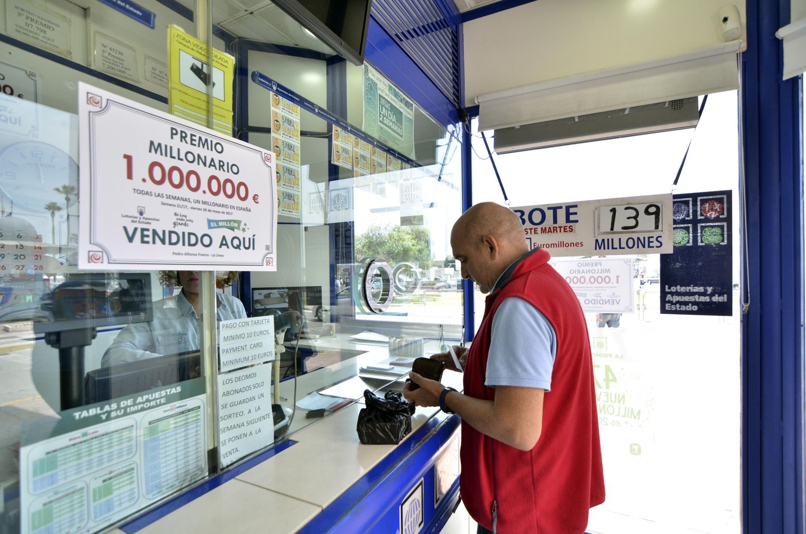 La administración de loterías del Bulevar, ayer.