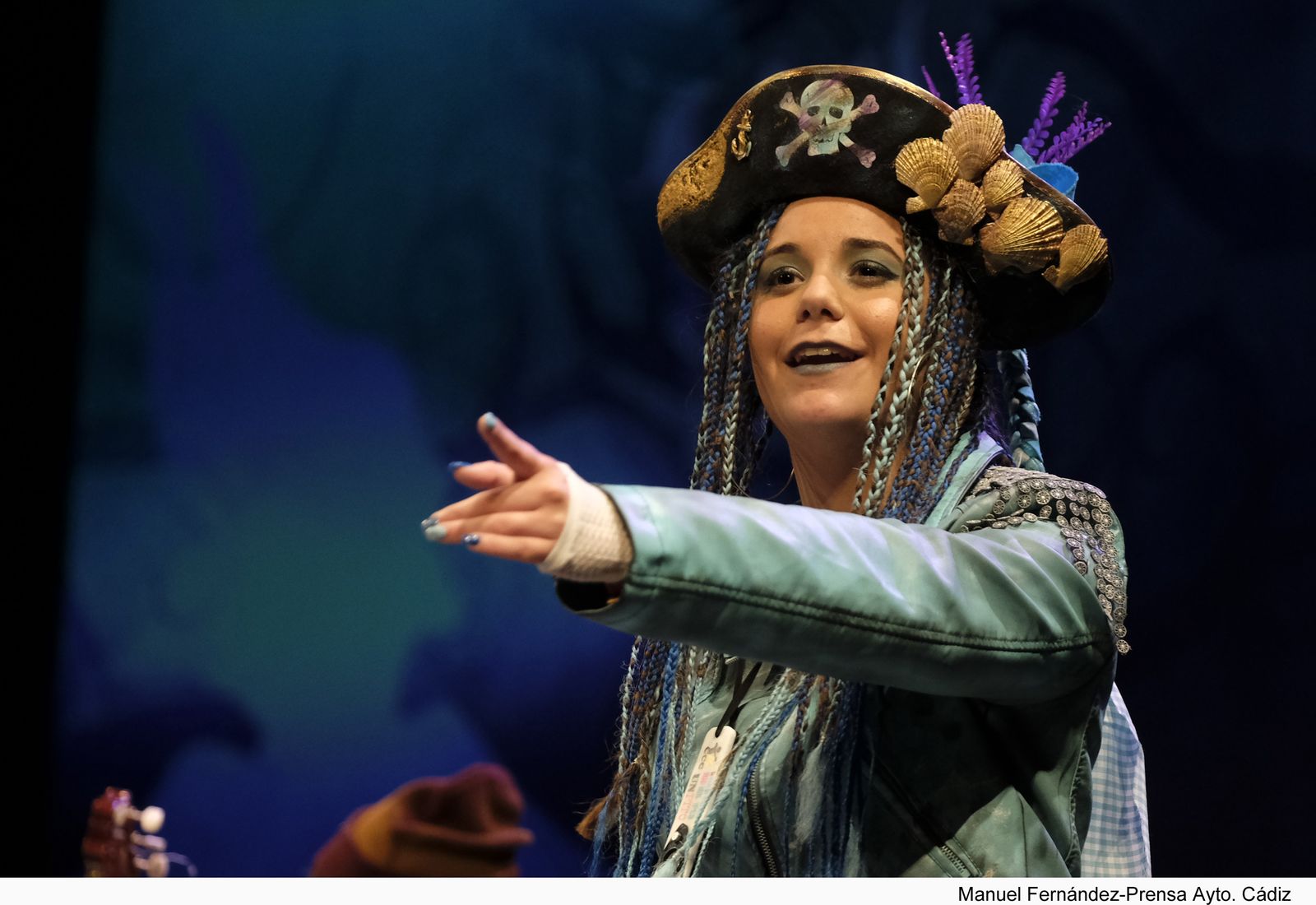 La comparsa 'Los descendientes' actuó como invitada.